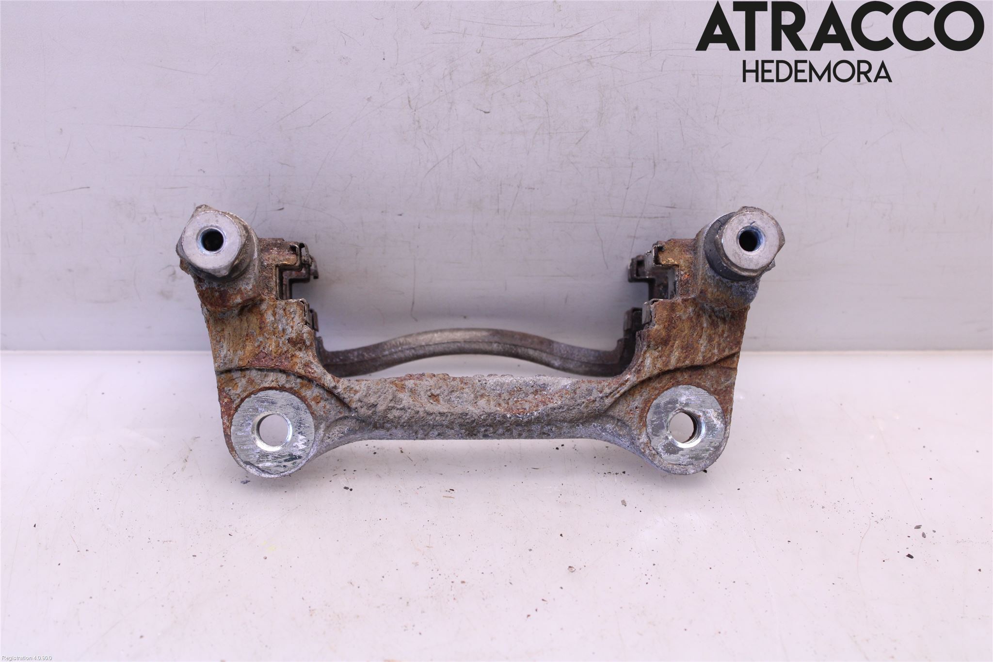 Toyota COROLLA 19- Bromsokshållare