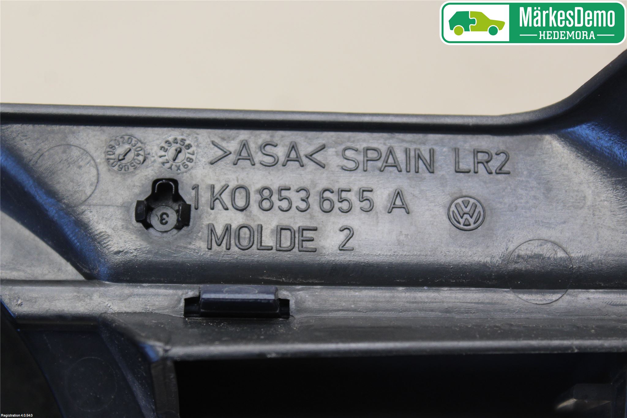 Volkswagen VW GOLF V 04-09 Grill Komp
