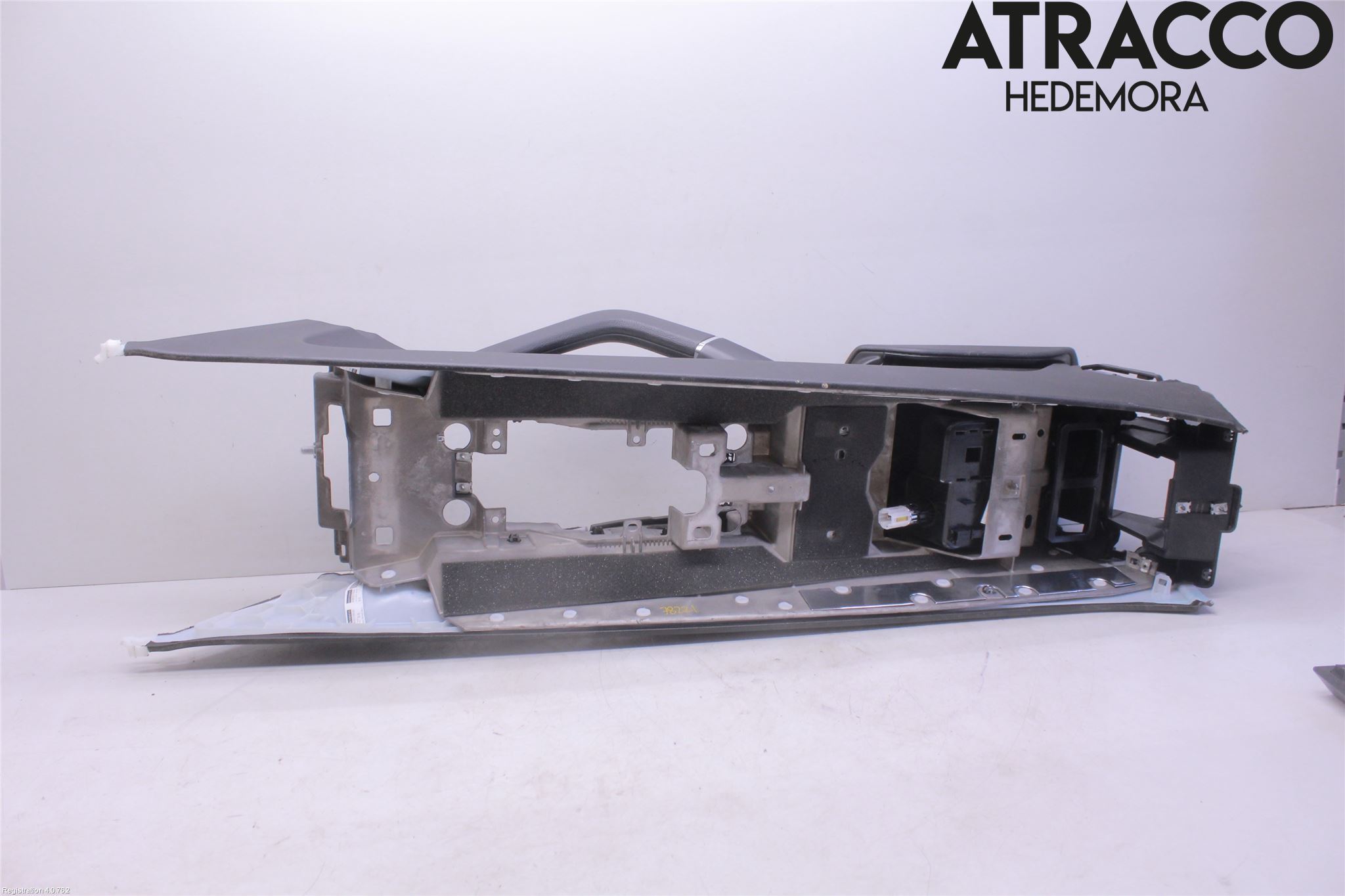 Porsche CAYENNE 03- Inr Tunnelfack