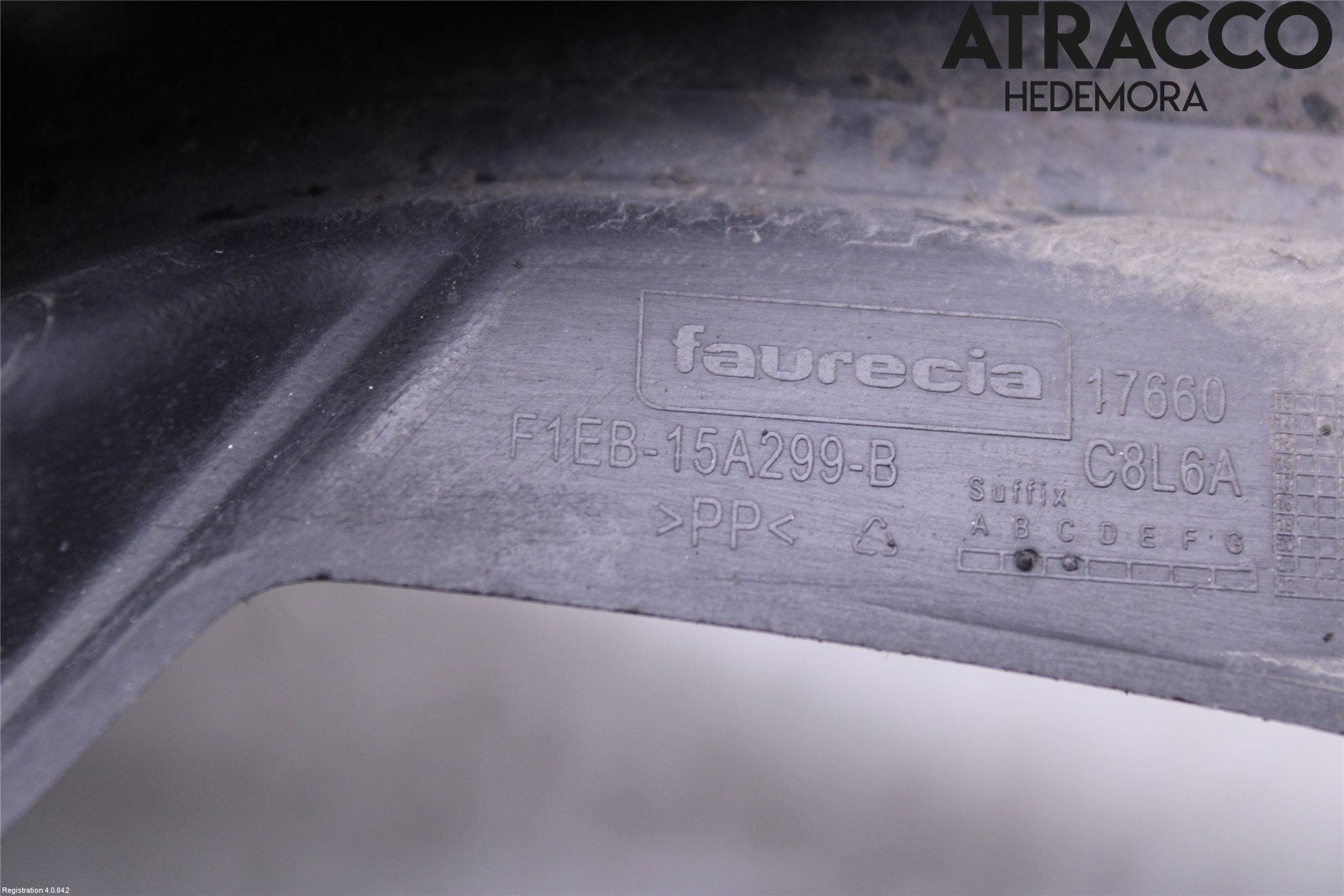 Ford FOCUS 15-18 Dimljussarg Fram