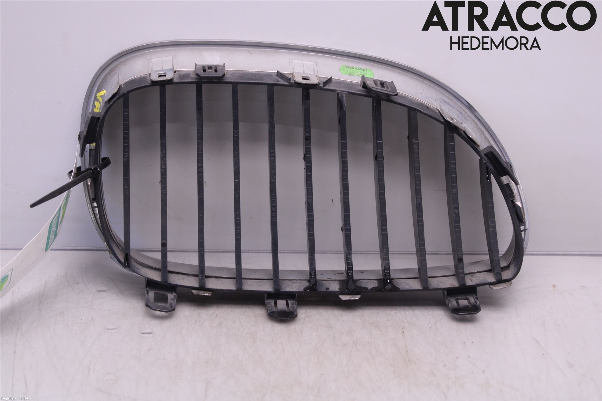 BMW 5 E60/61 Sed/Tou 02-10 Grilldel Vänster