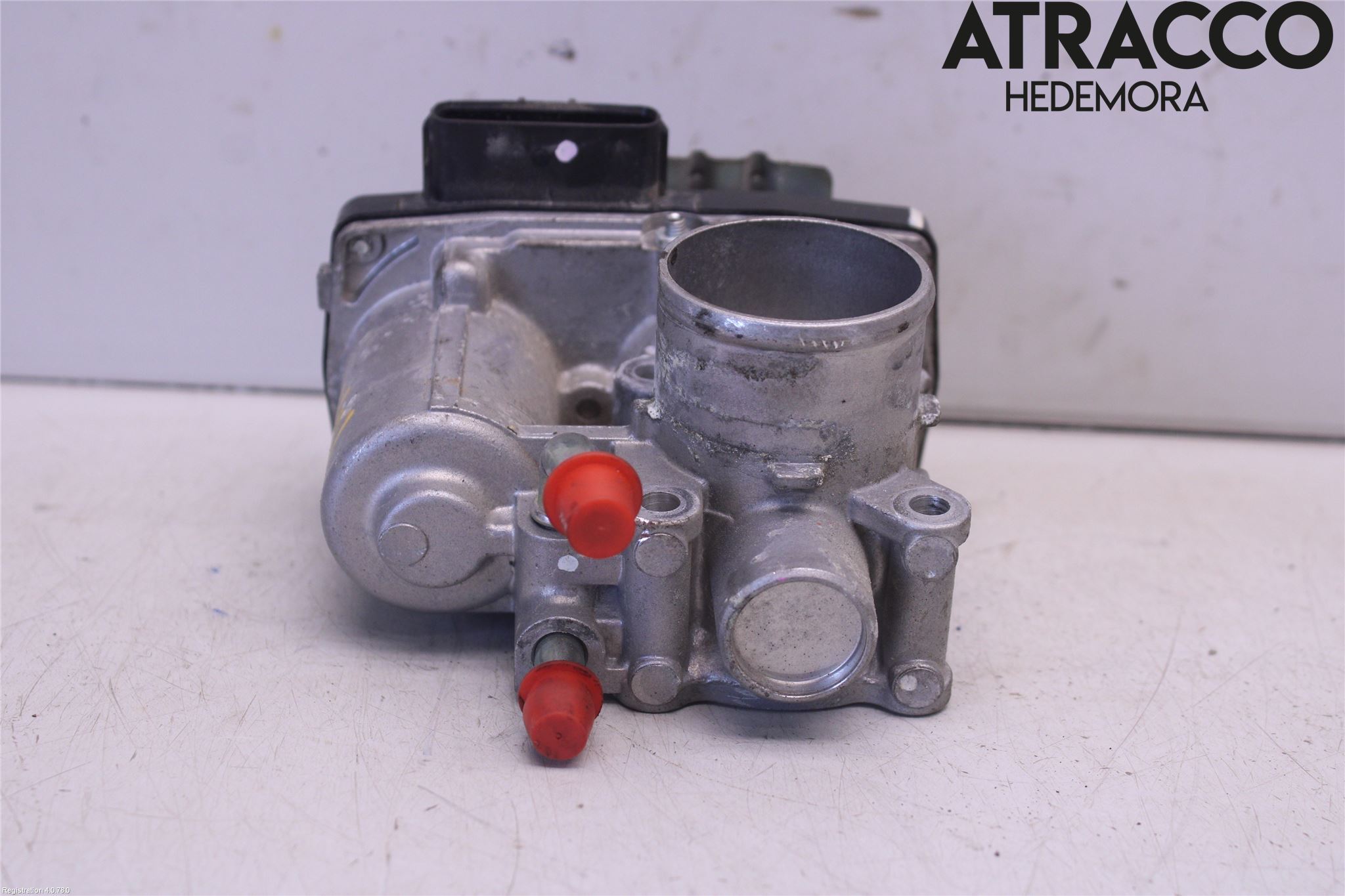 Mitsubishi SPACE STAR 13- Injspjällhus