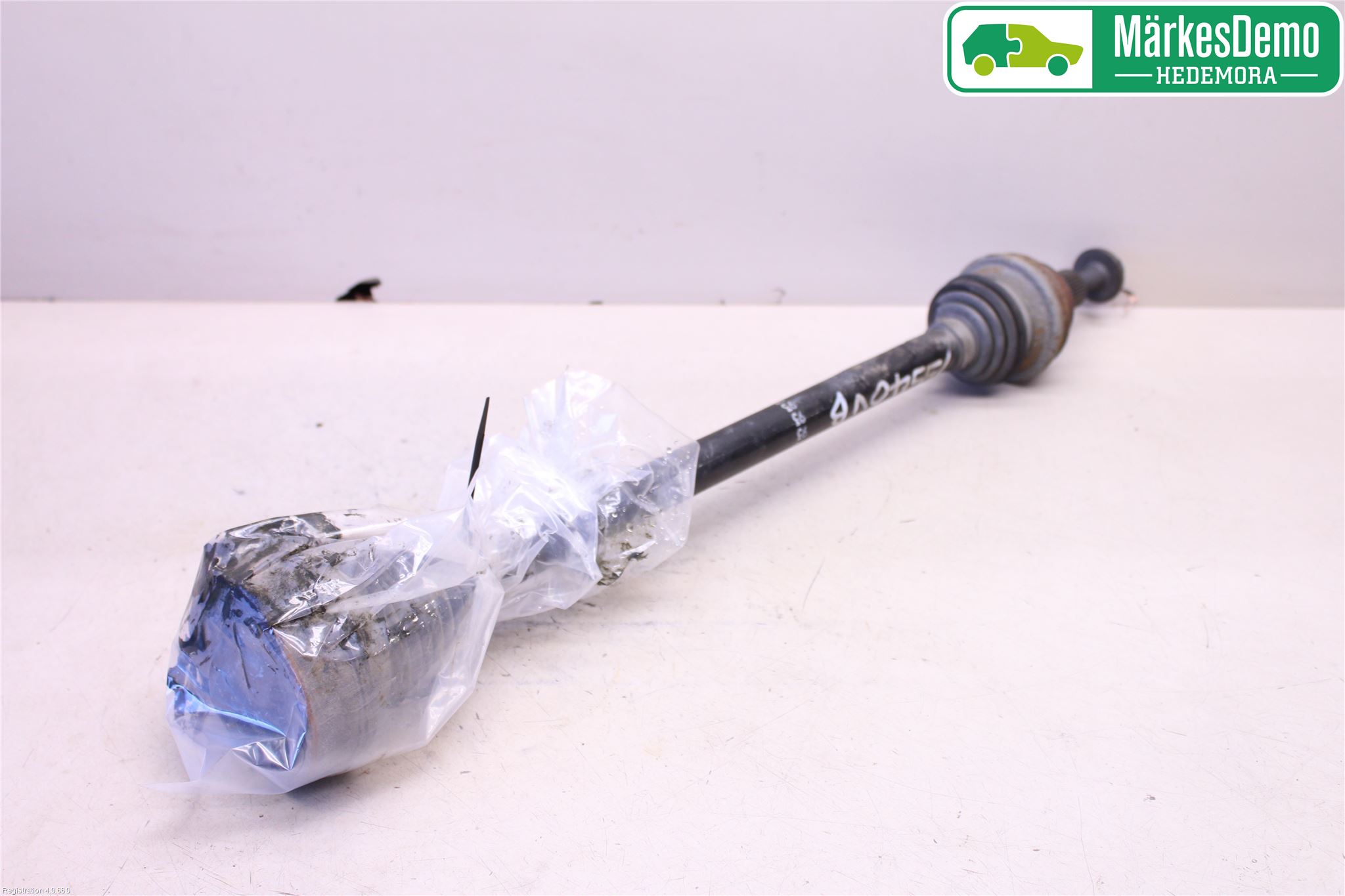Volkswagen VW TIGUAN 07-16 Drivaxel Bak Höger