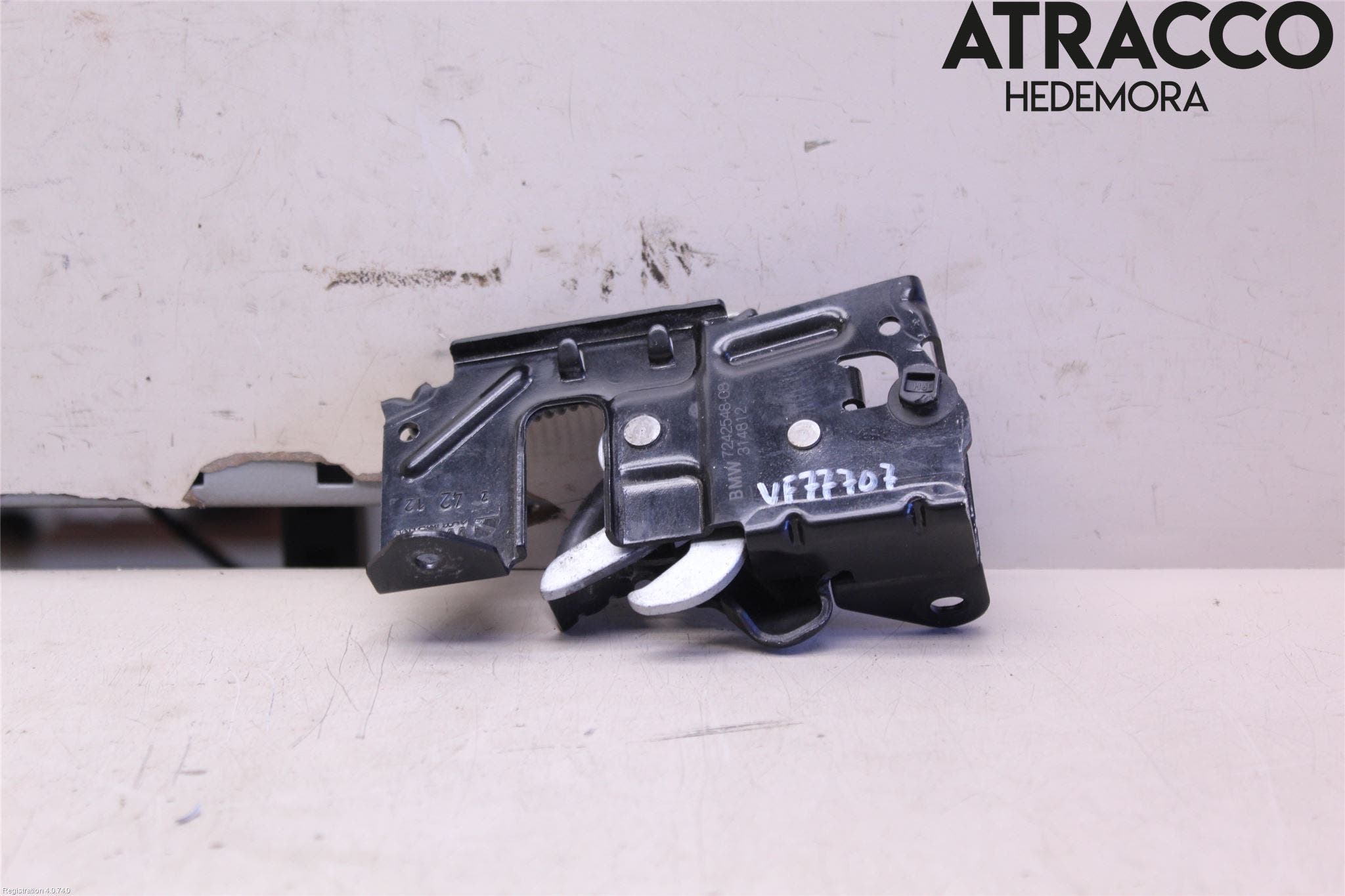 BMW 1 F20/F21 11-19 Huvlås