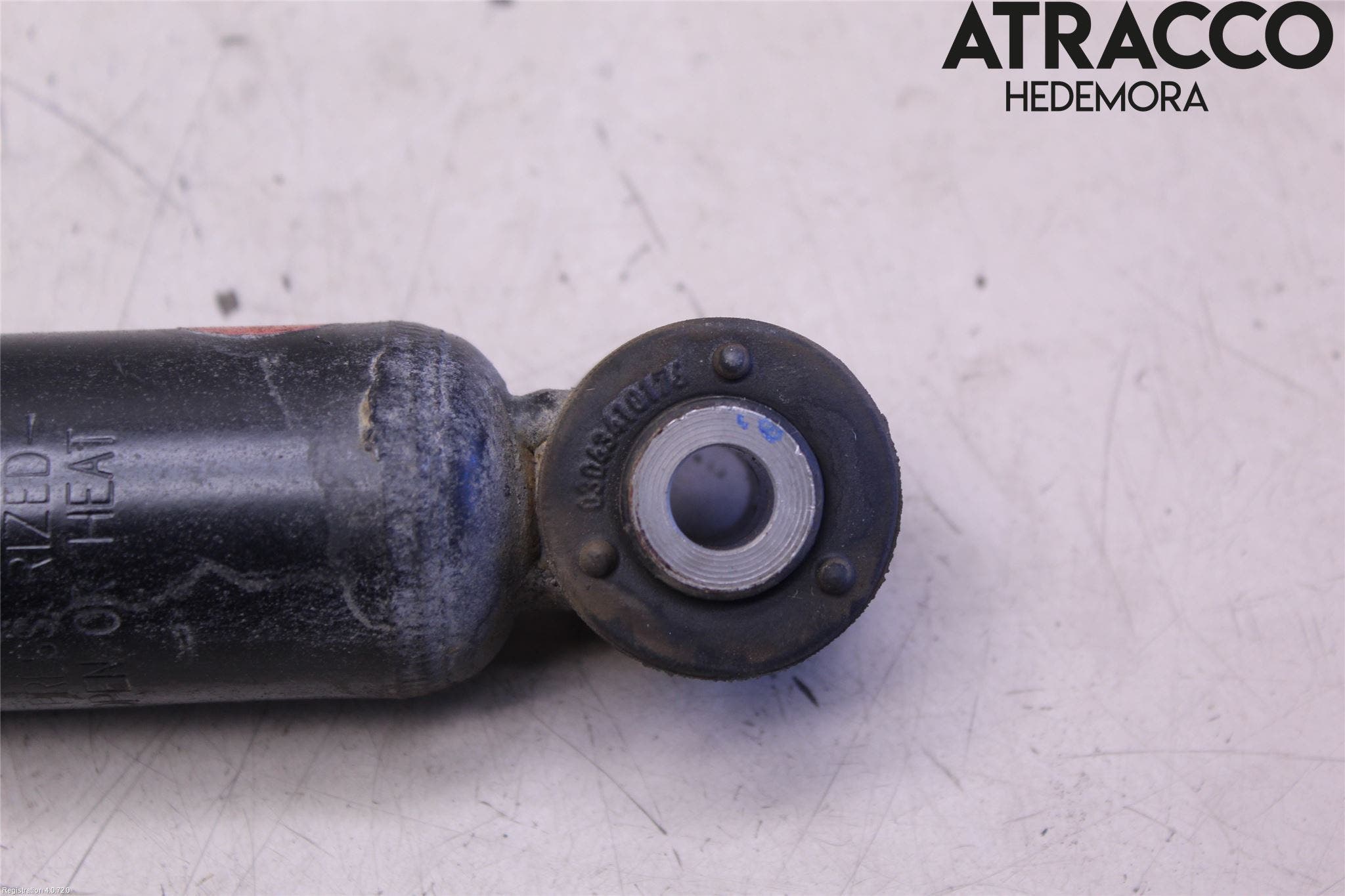 Toyota YARIS XP130 15-20 Stötdämpare Bak