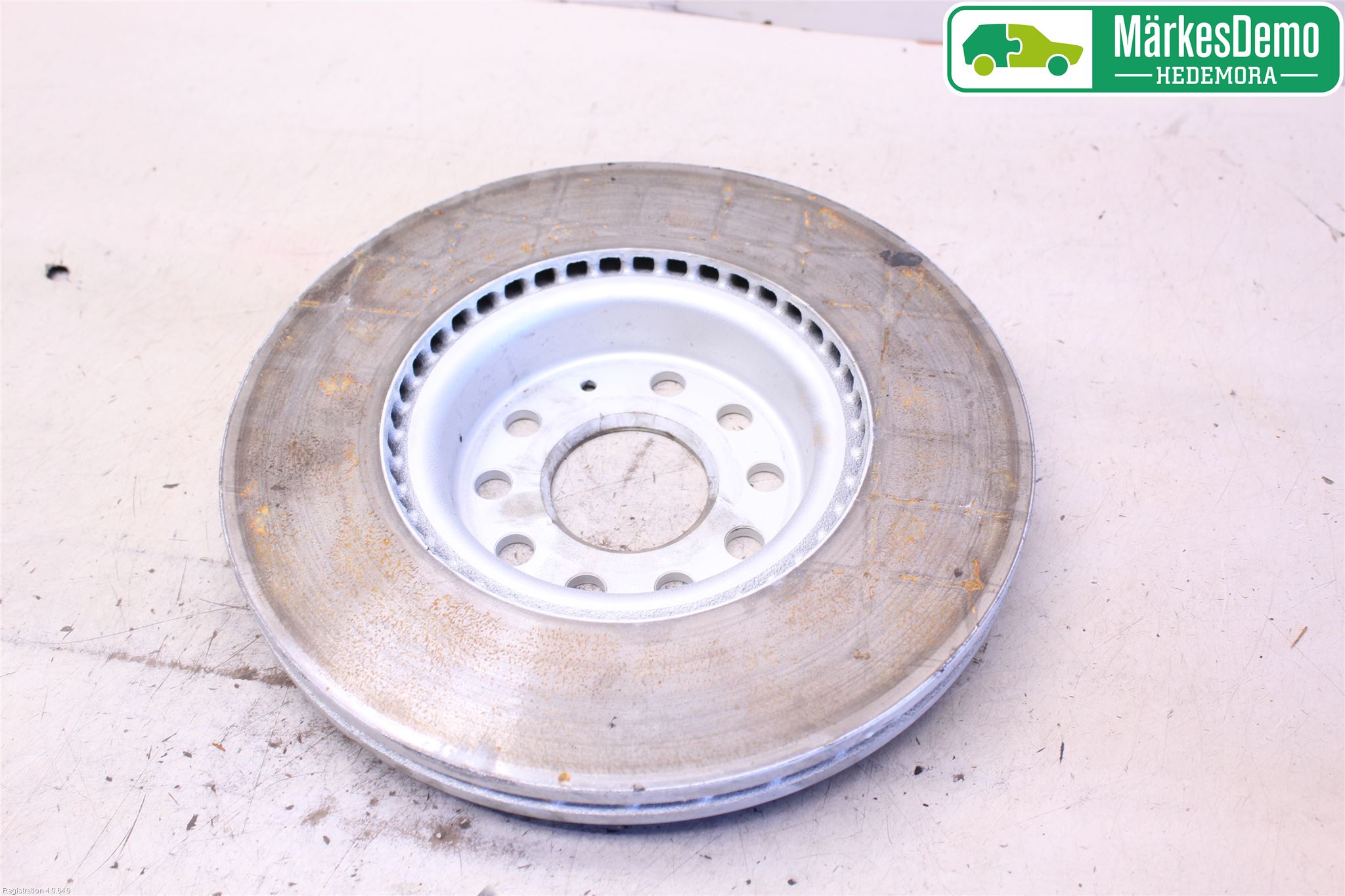 Volkswagen VW PASSAT 11-14 Bromsskiva Fram