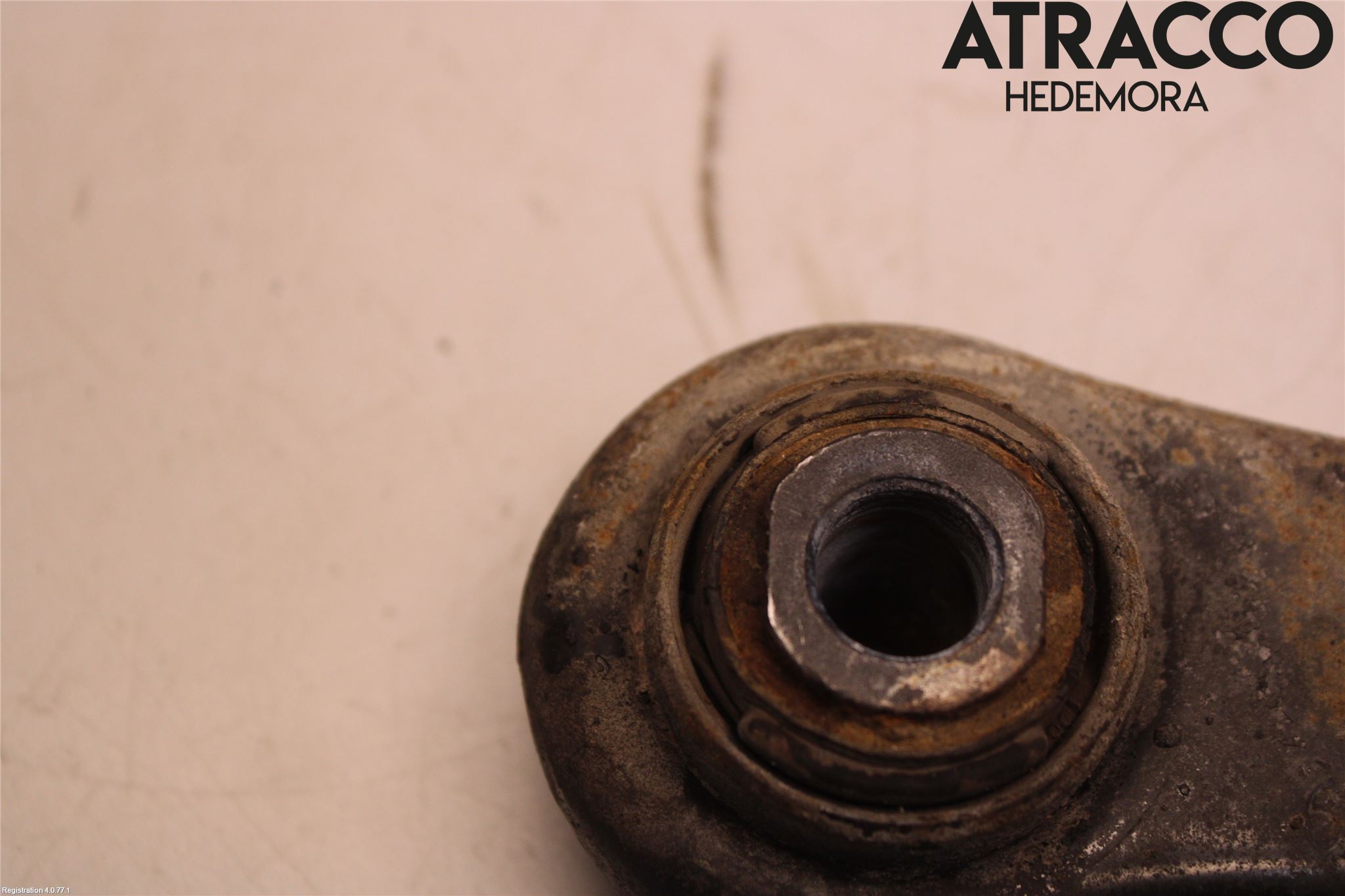 Volvo V70 14-16 Bärarm Bak Vänster