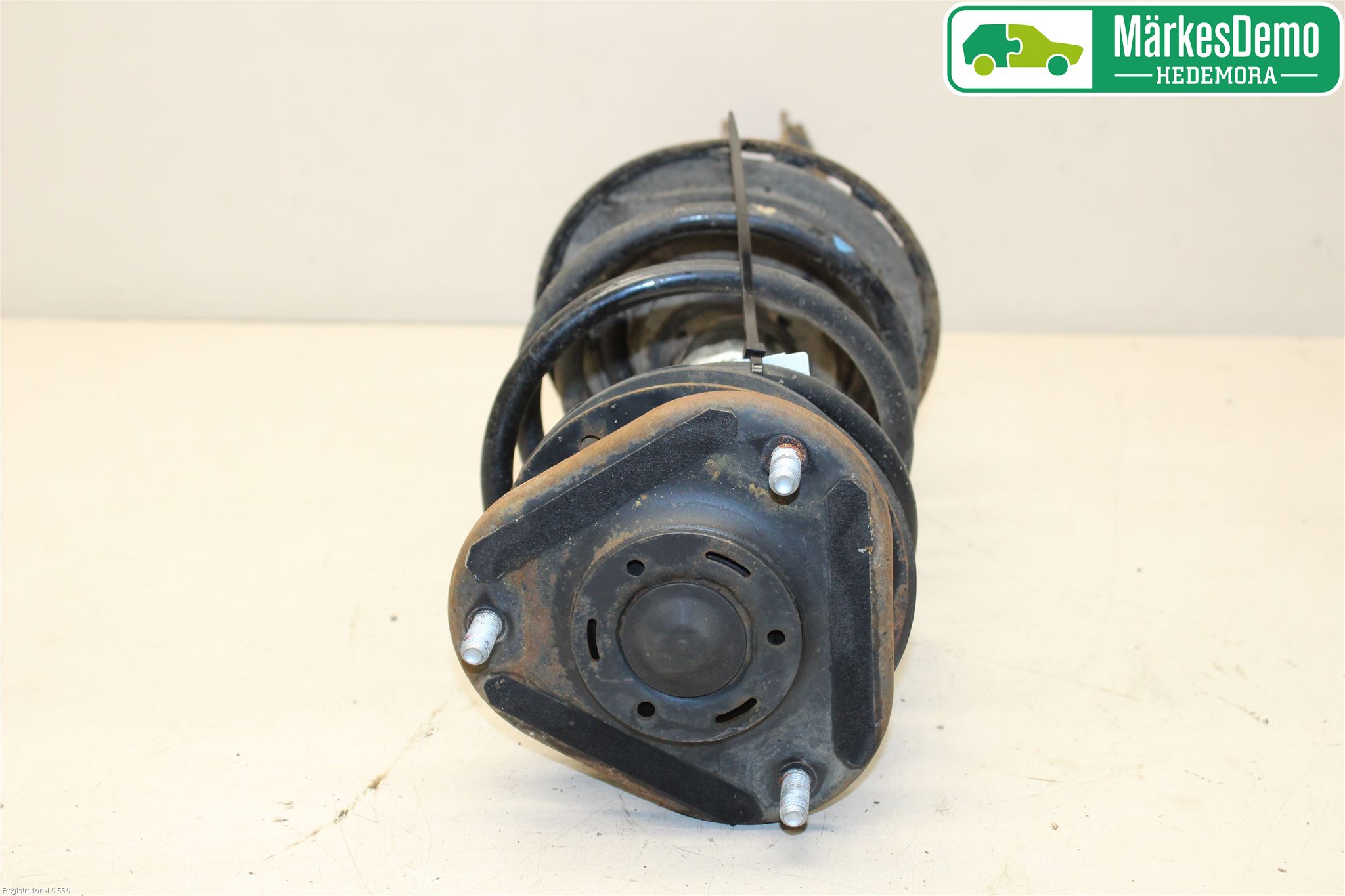 Toyota AURIS 13-19 Fjäderben Fram Vänster