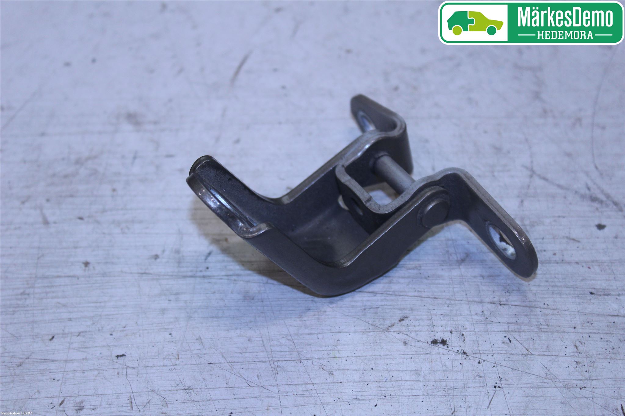 Hyundai i40 08-15 Dörrgångjärn