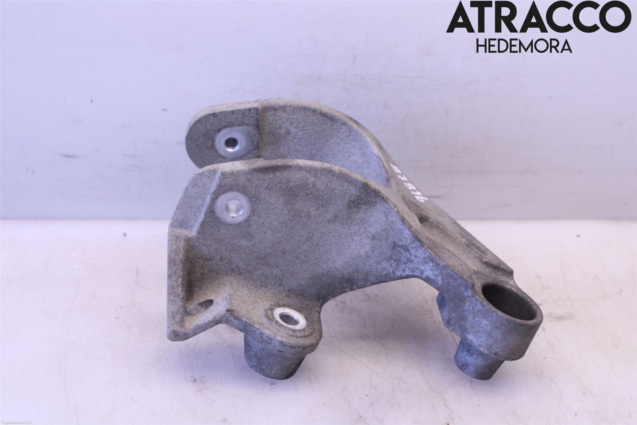 Lancia VOYAGER Motorfäste