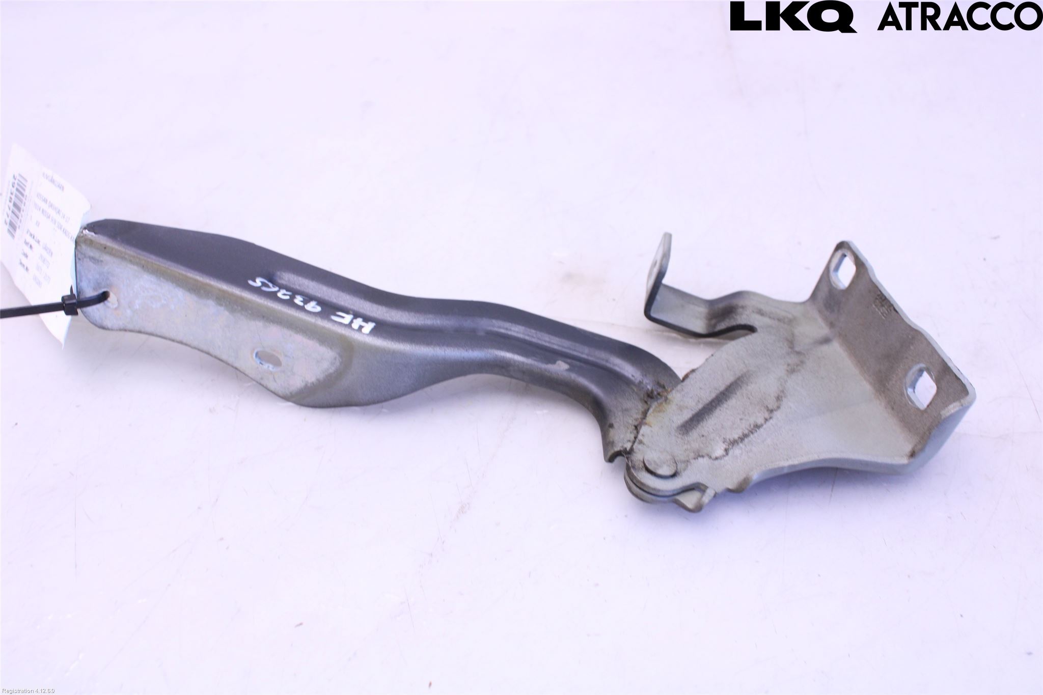 Nissan QASHQAI 14-17 Huvgångjärn