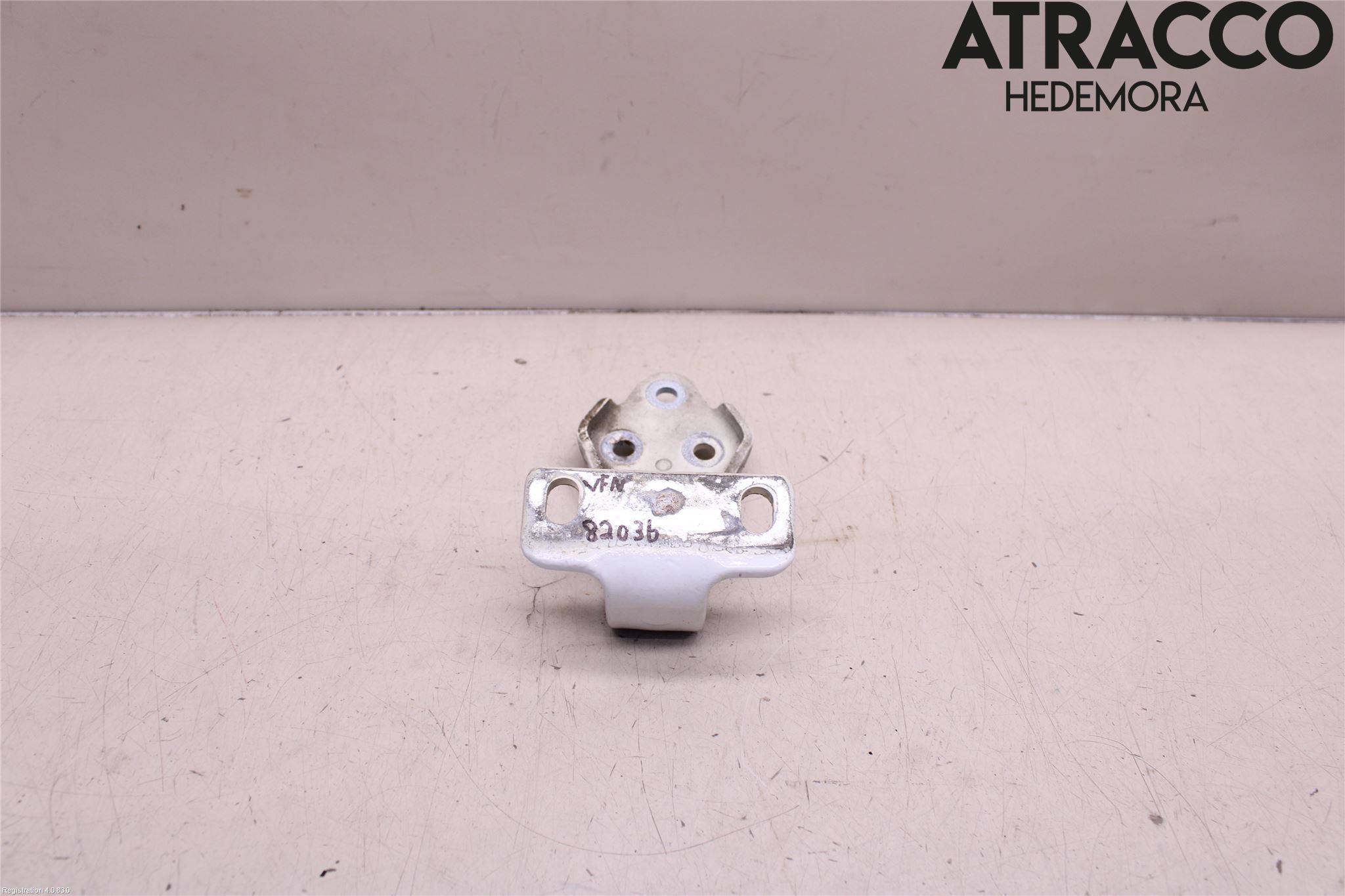 Iveco DAILY 14->> Dörrgångjärn