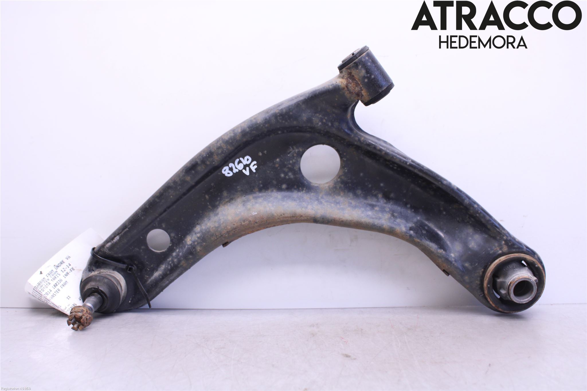 Toyota YARIS XP130 12-14 Bärarm Fram Undre Vä