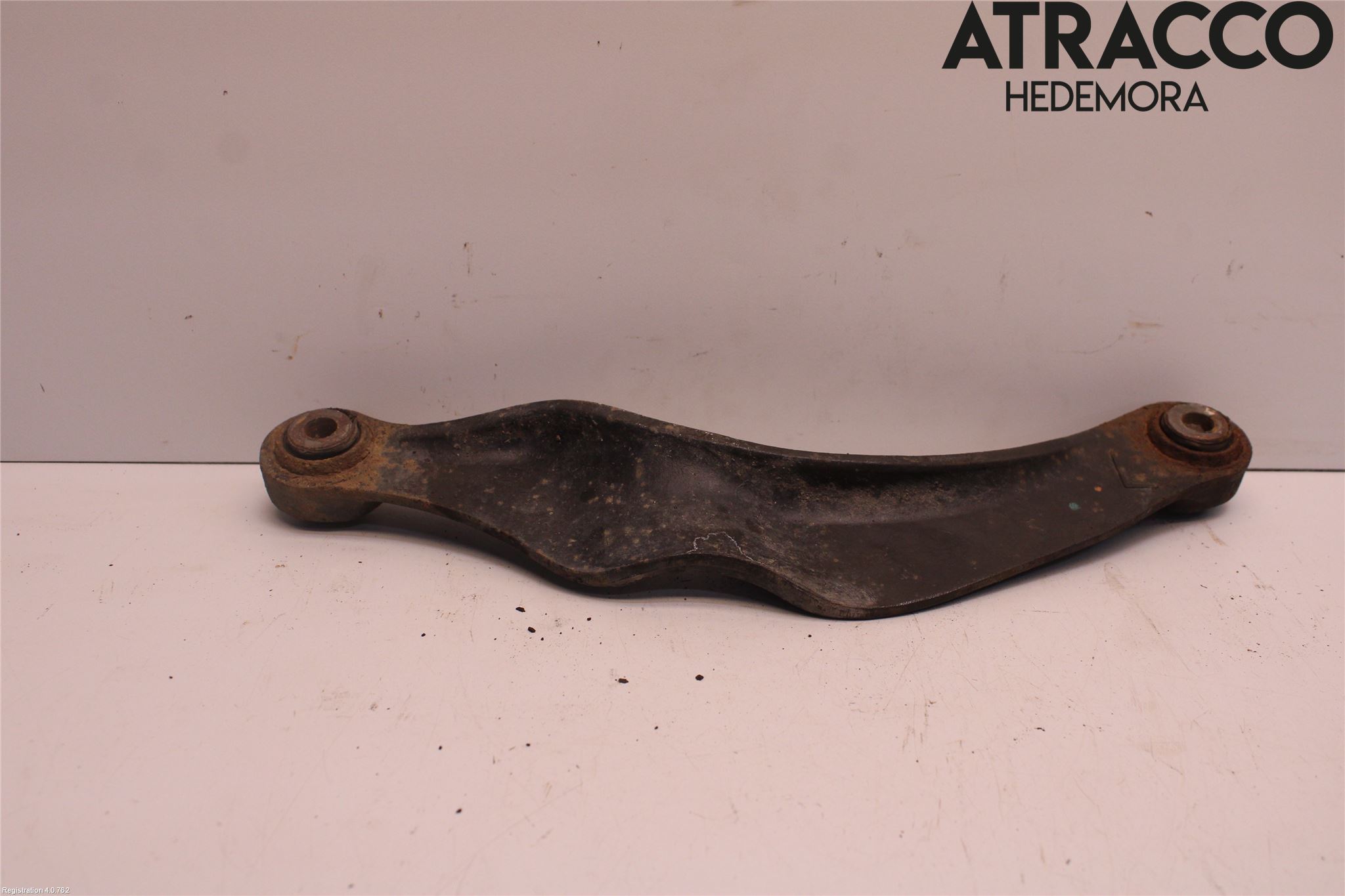 Volvo XC70 14-16 Bärarm Bak Övre Vänster