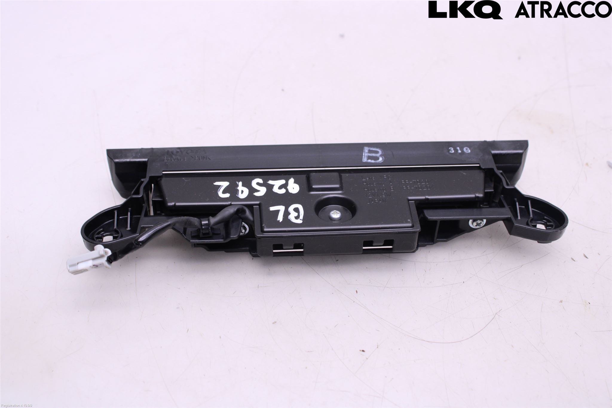 Toyota bZ4X EA10 22- Bromsljus Bakruta