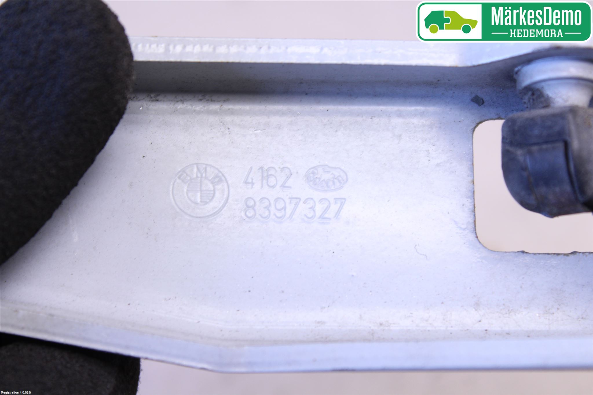 BMW Z3 E36/6    94-02 Bakluckegångjärn Vä