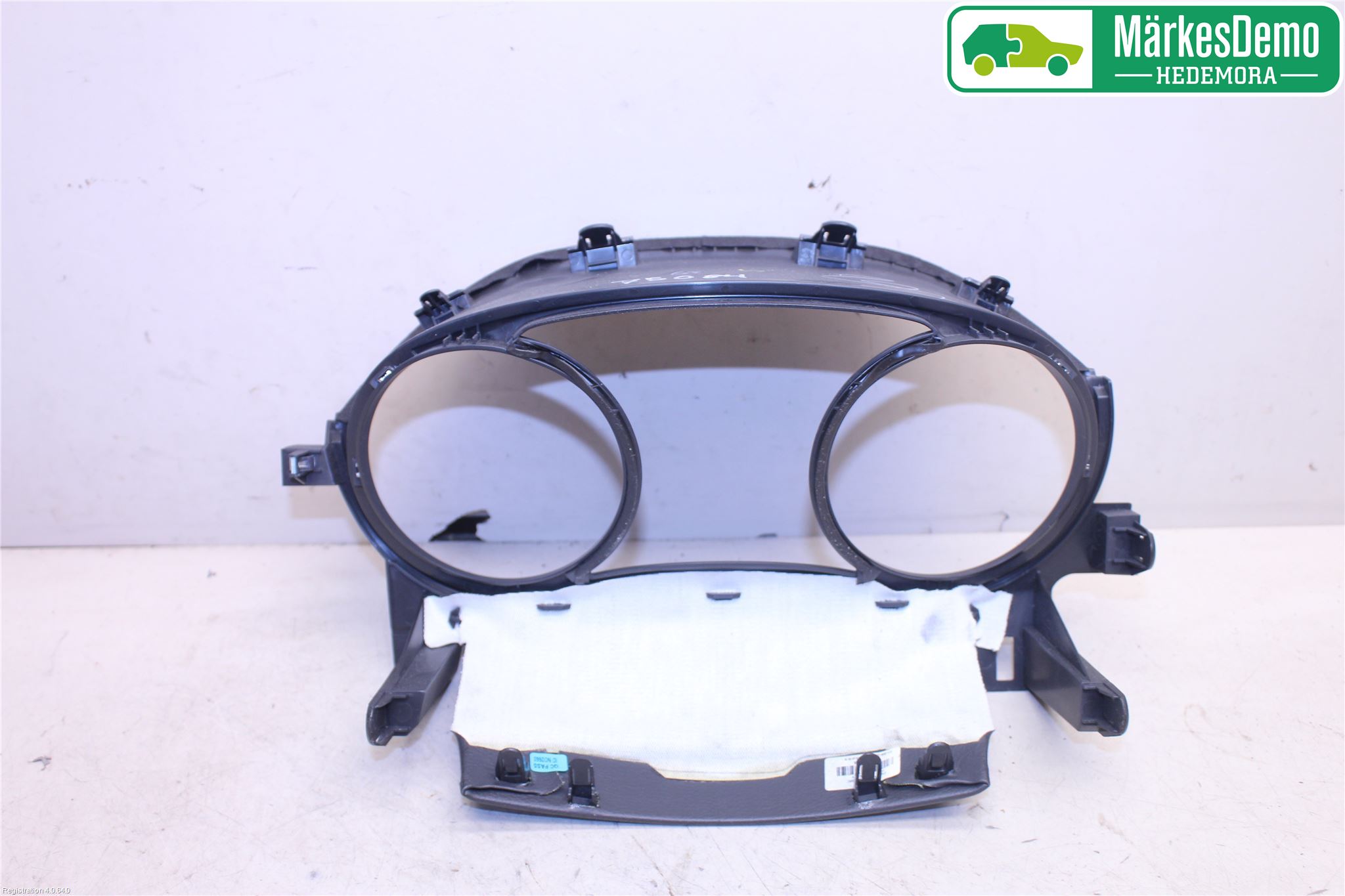 Nissan QASHQAI 14-17 Instrumentsarg