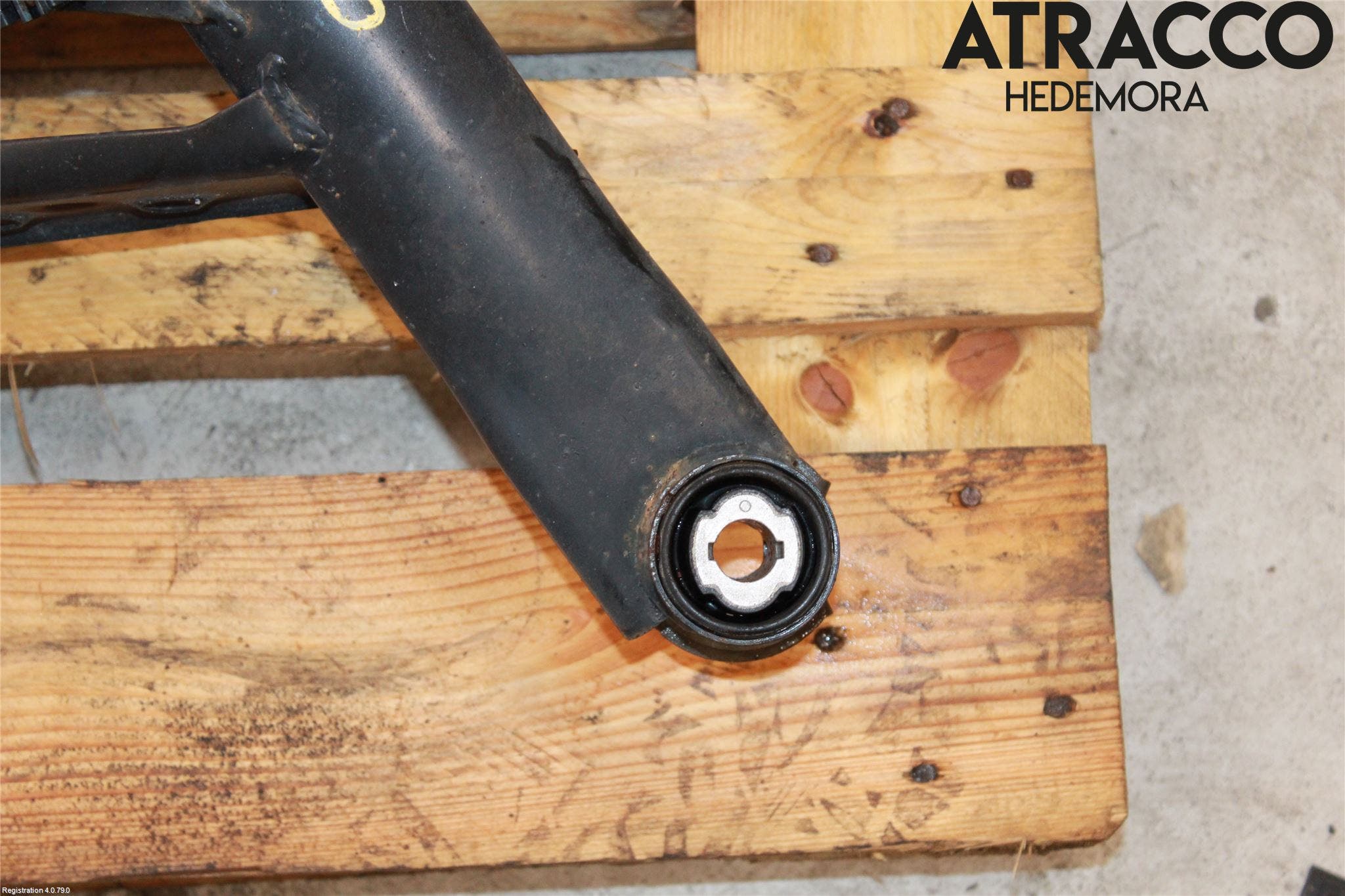 Volkswagen VW TIGUAN 16-24 Bakaxelbalk