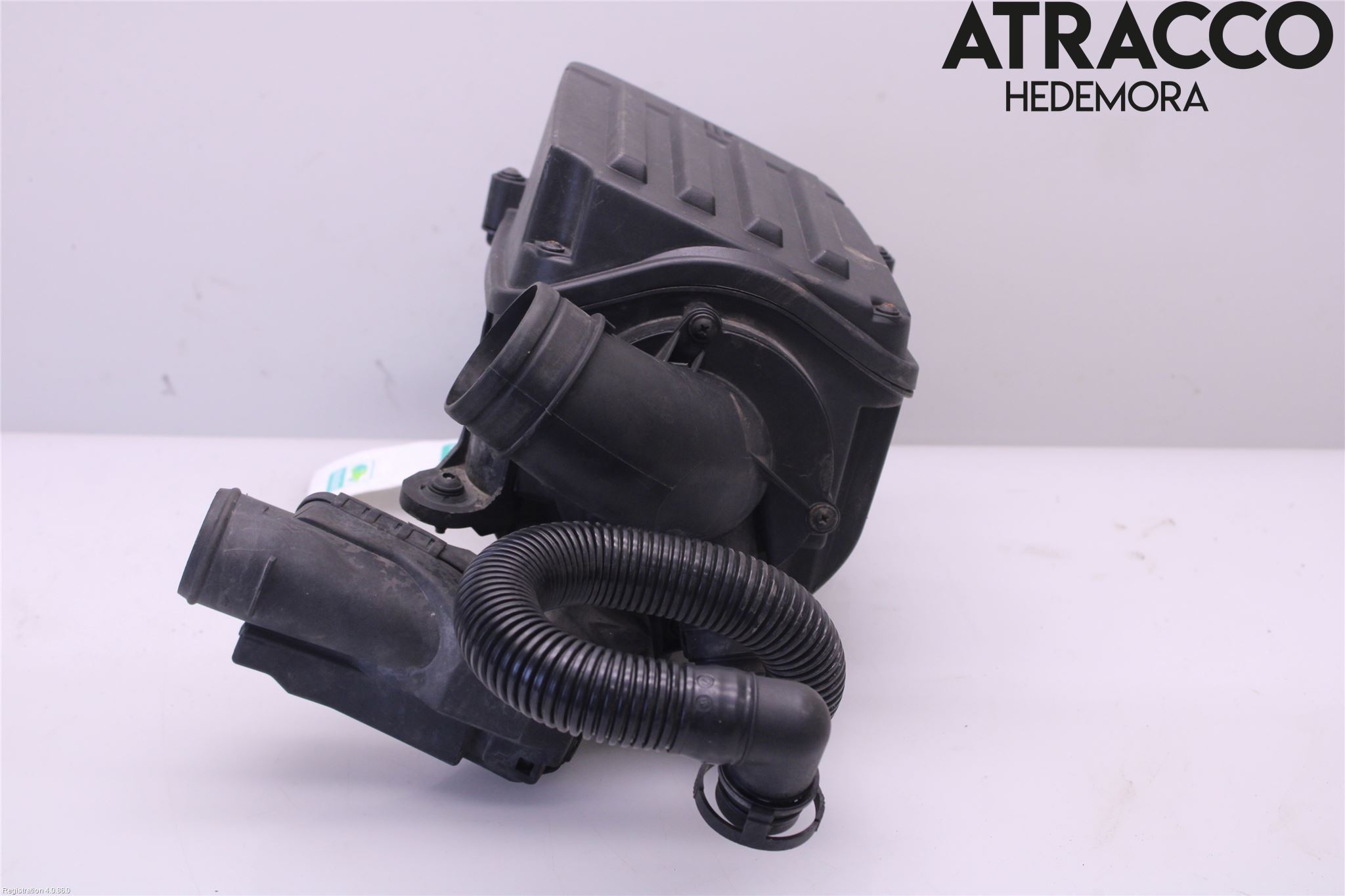 Volkswagen VW CADDY      04-10 Luftrenare