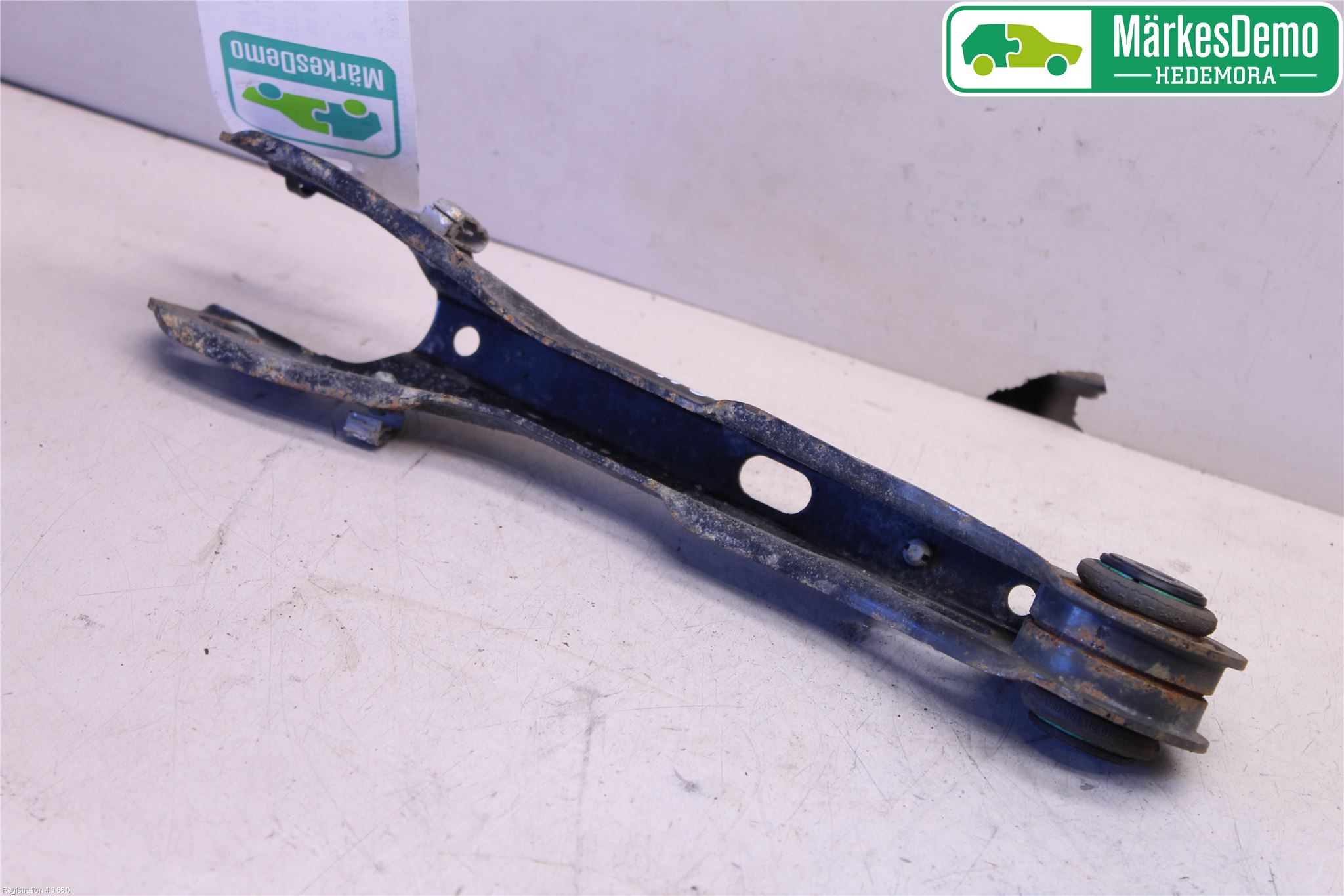 BMW X1 E84 10-15 Bärarm Bak Övre Höger