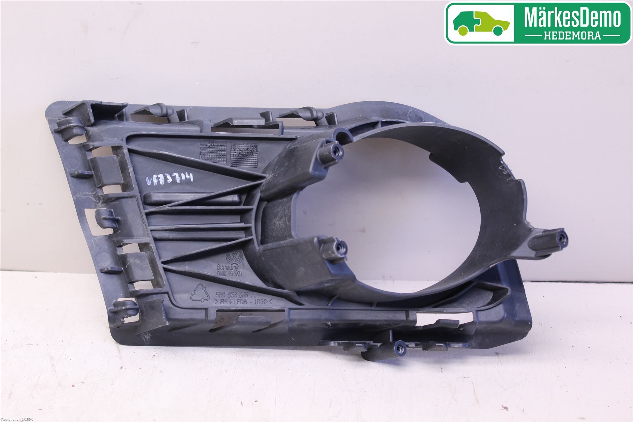 Volkswagen VW TIGUAN 07-16 Dimljussarg Fram