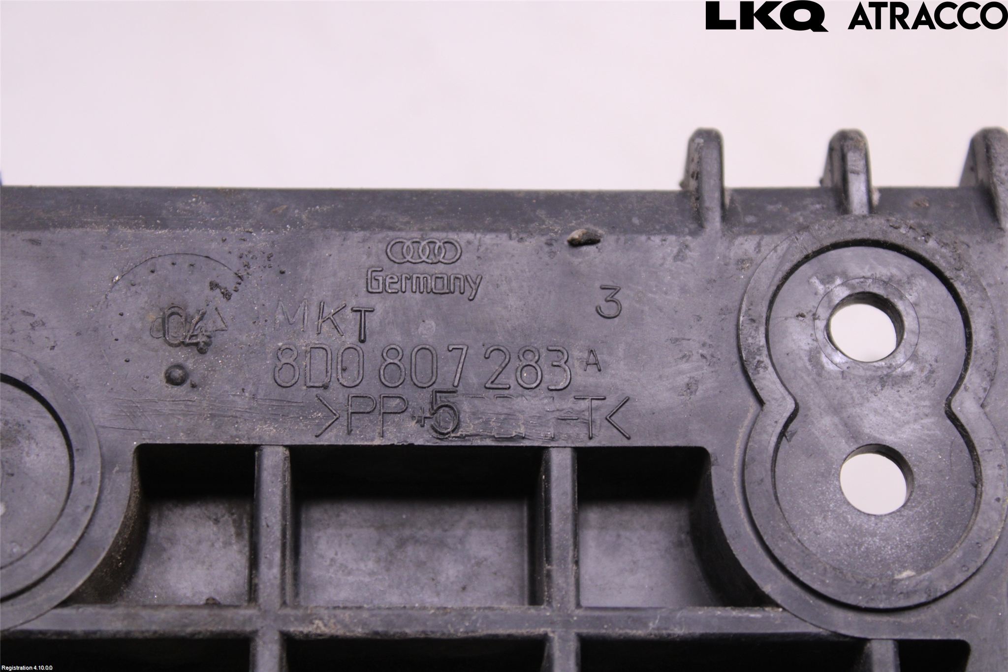 Audi A4/S4 94-99 Stötfångarfäste Fram Vä