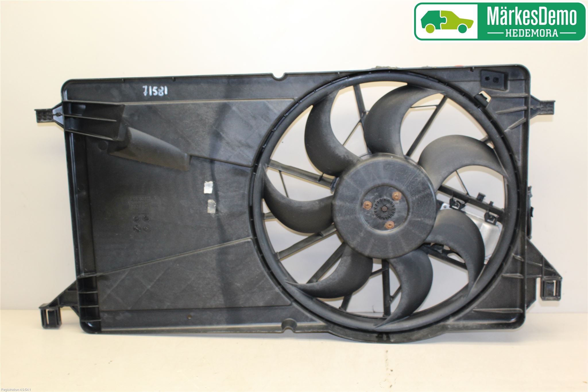 Ford FOCUS     04-07 Kylfläkt El