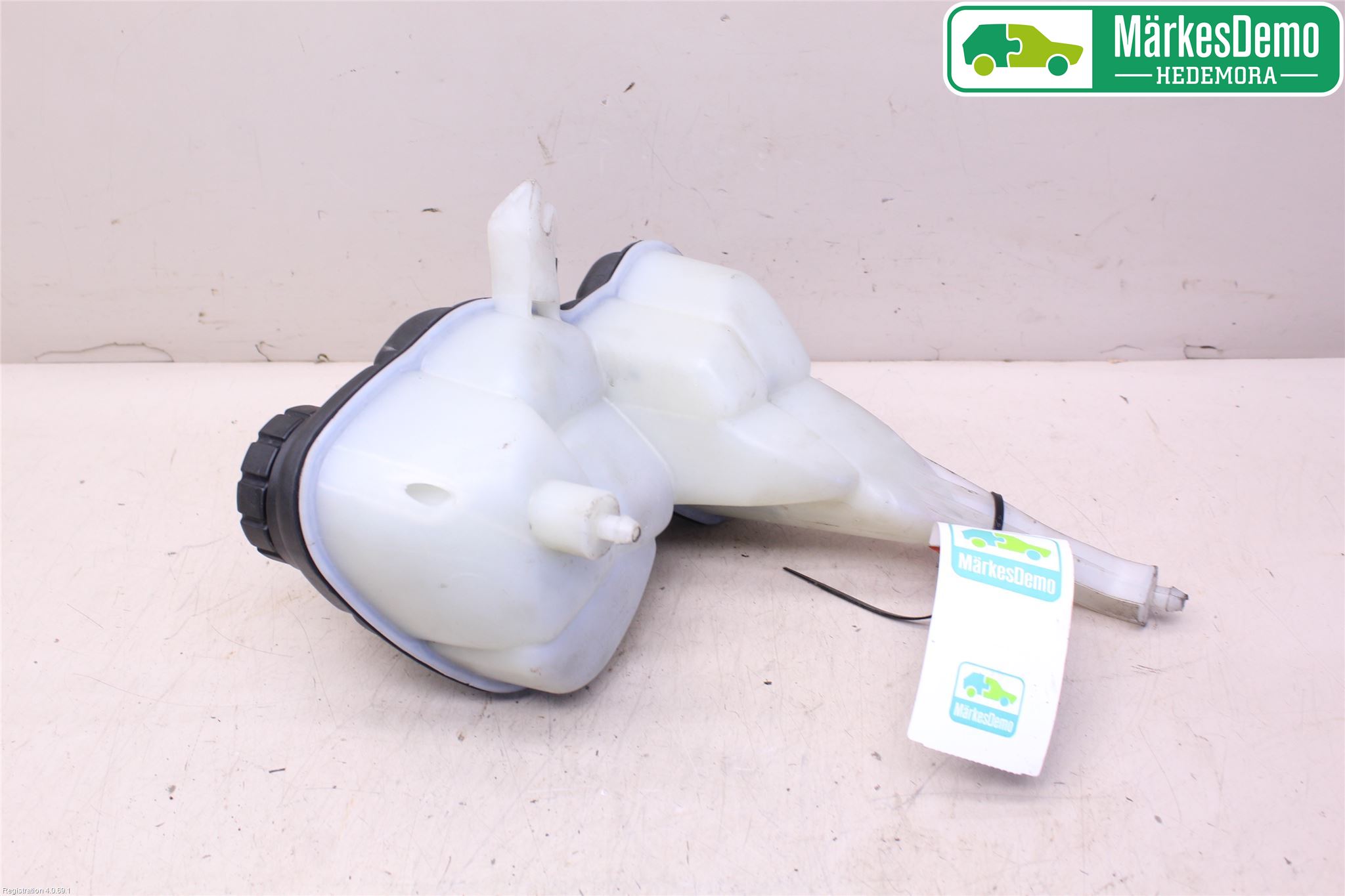 Mercedes-Benz MB S-KLASS (W221) 05-13 Expansionstank