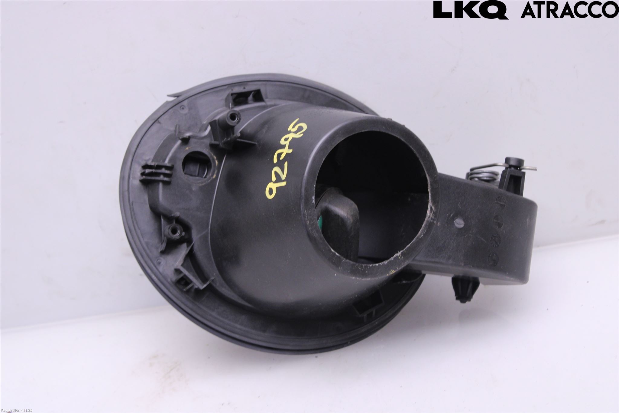 Mazda CX-30 20- Tanklucka