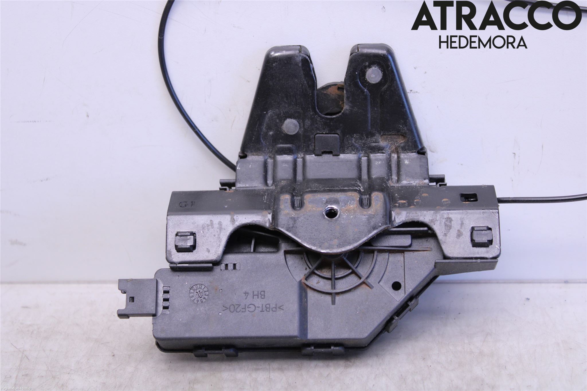 BMW 1 E87/81 5D/3D 03-11 Låskista Baklucka