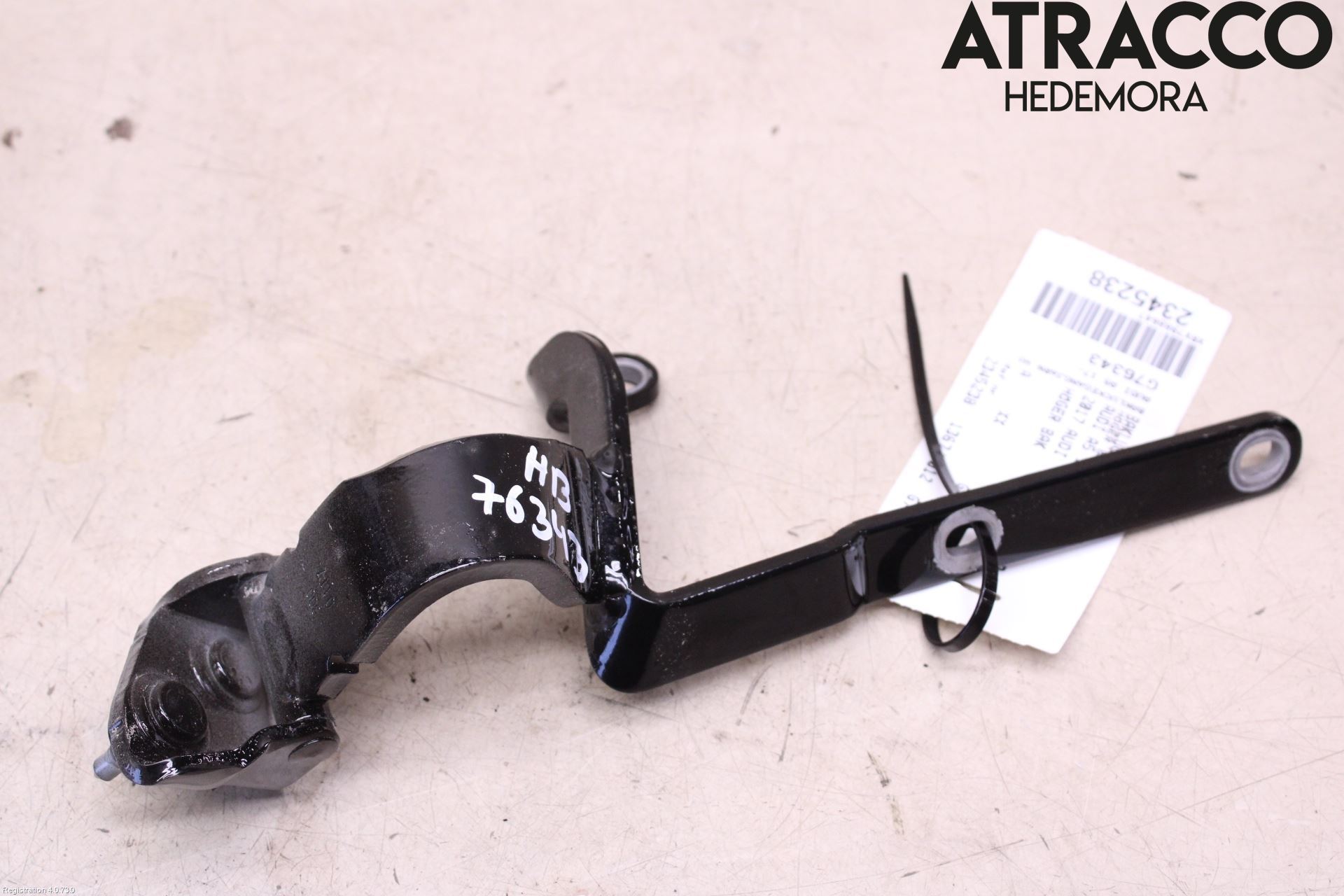 Audi A5 17- Bakluckegångjärn Hö