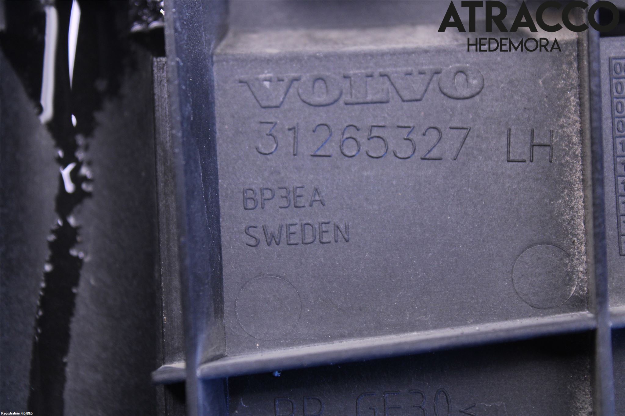 Volvo V70 08-13 Stötfångarfäste Bak Vä