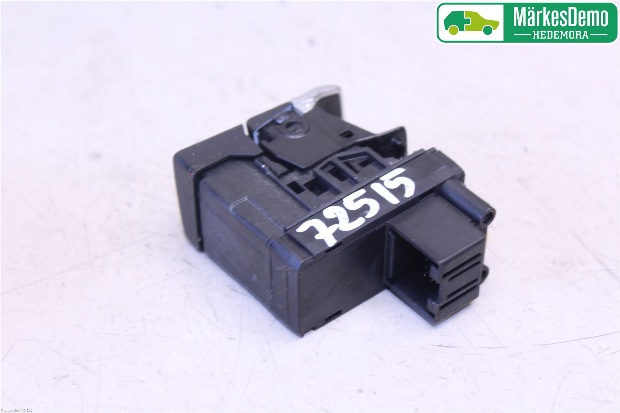 Audi A4/S4 08-11 Strömställare Parkeringsbroms