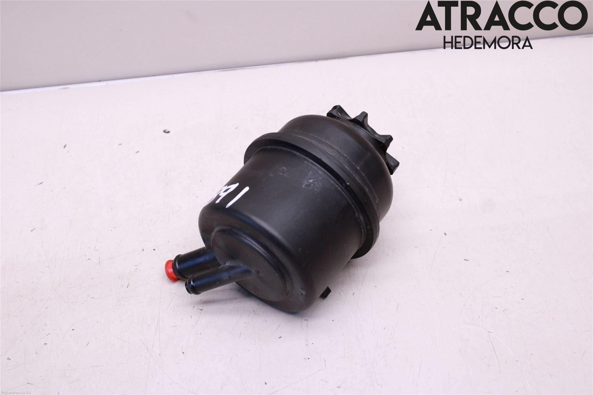 Saab 9-5     06-10 Styrservooljebehållare