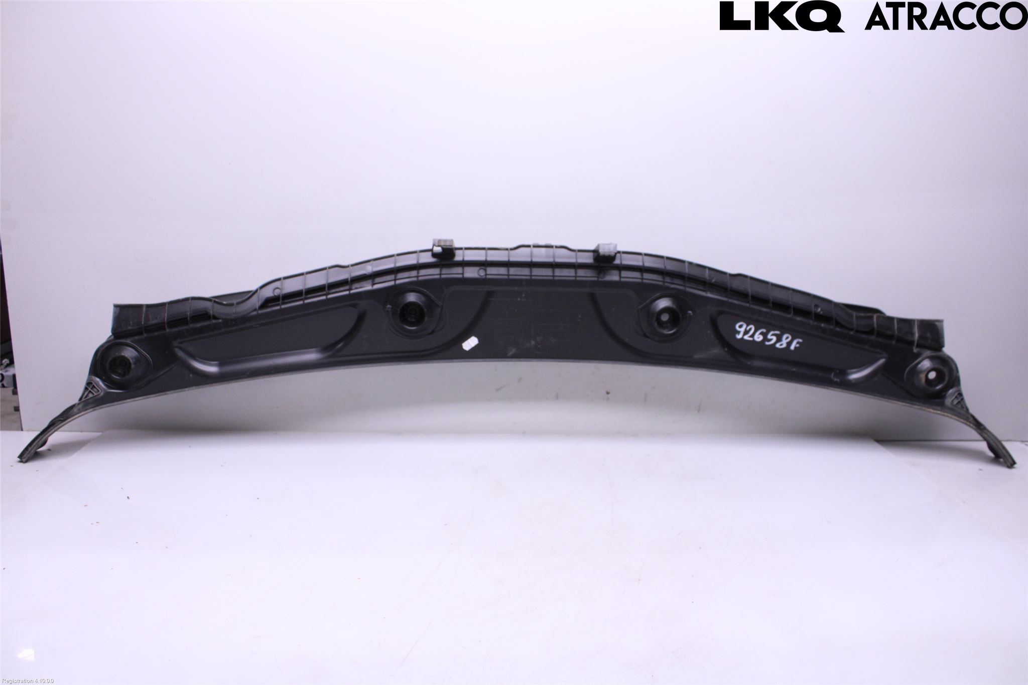BMW X1 F48 15-22 Torpedplåt-Torpedplast