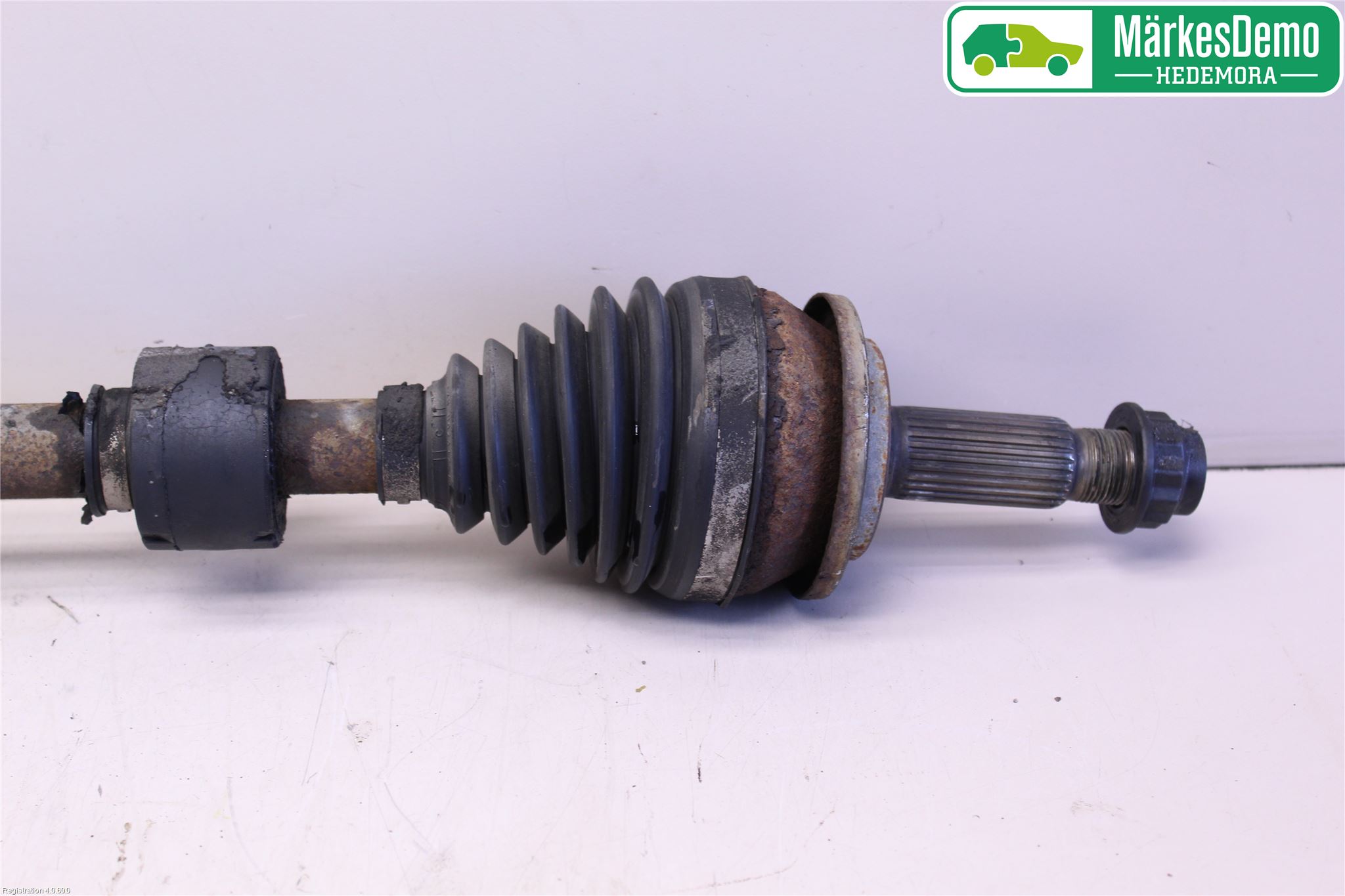 Toyota AVENSIS 09-15 Drivaxel Fram Höger