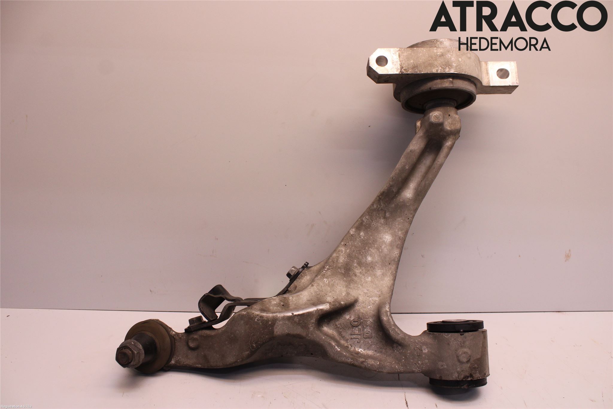 Nissan 370Z Bärarm Fram Undre Vä