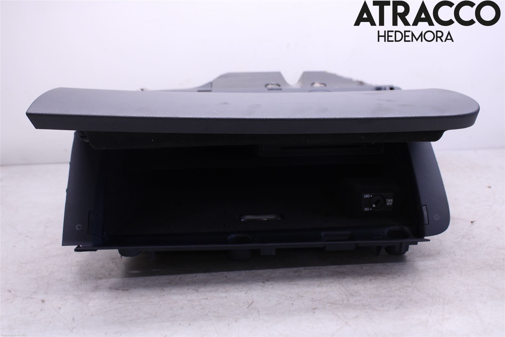 Audi A6/S6     05-11 Handskfack