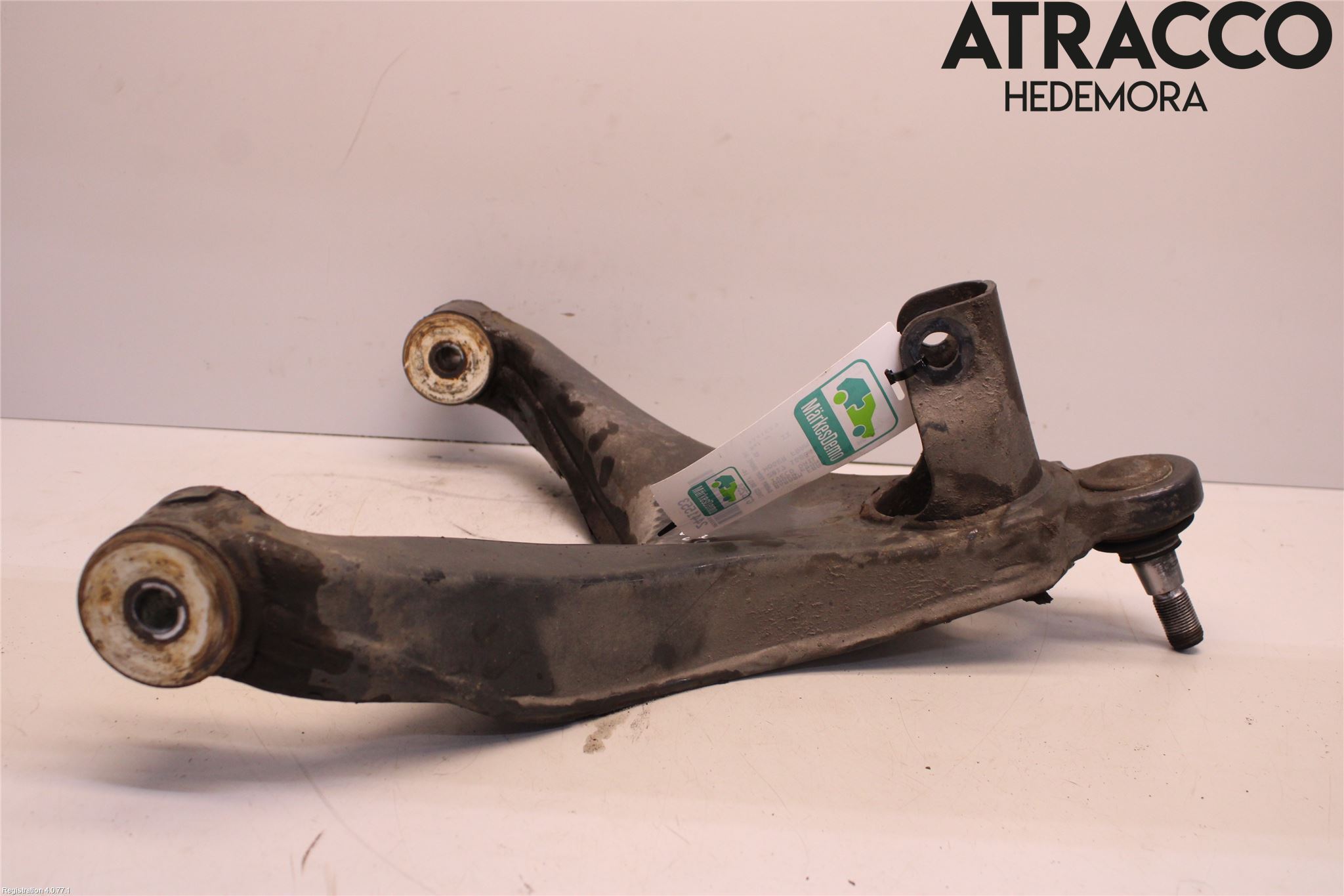 Iveco DAILY 14->> Bärarm Fram Undre Hö