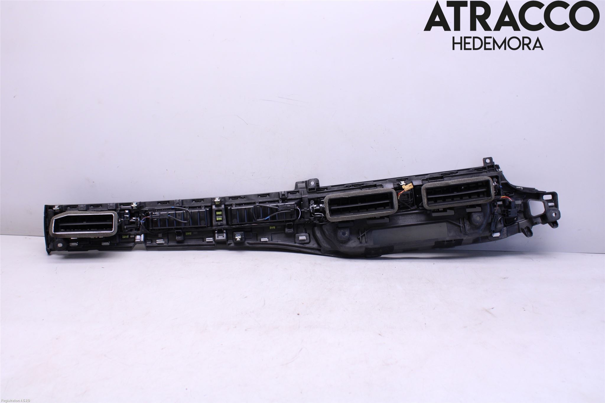 Audi A4/S4 B9 16-19 Defrosterkanal-Munstycke