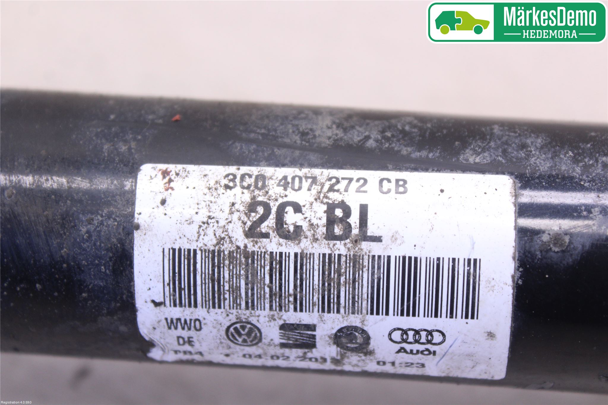 Volkswagen VW PASSAT 11-14 Drivaxel Fram Höger