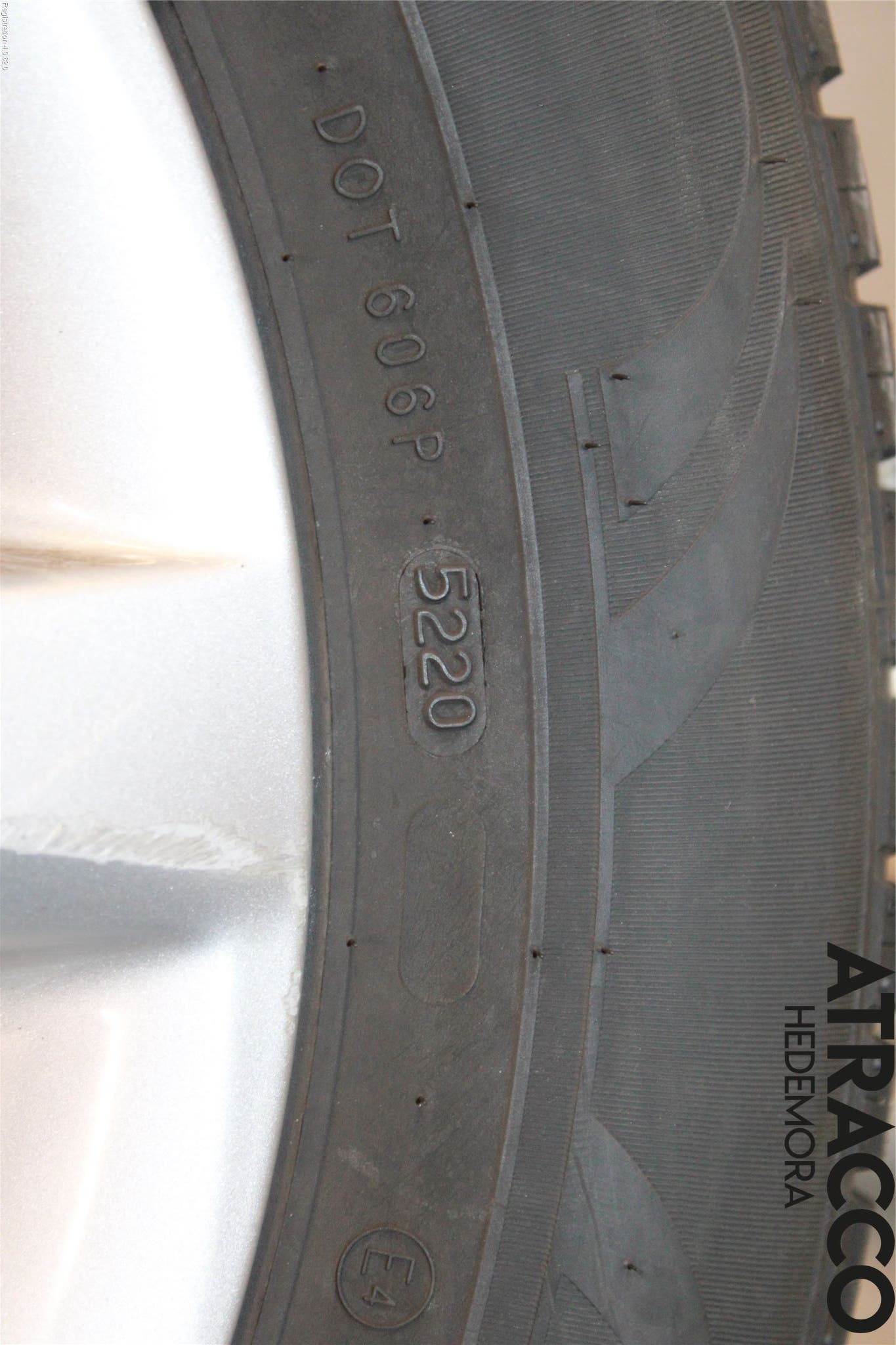 Volkswagen VW GOLF V 04-09 Sommardäck Med Fälg