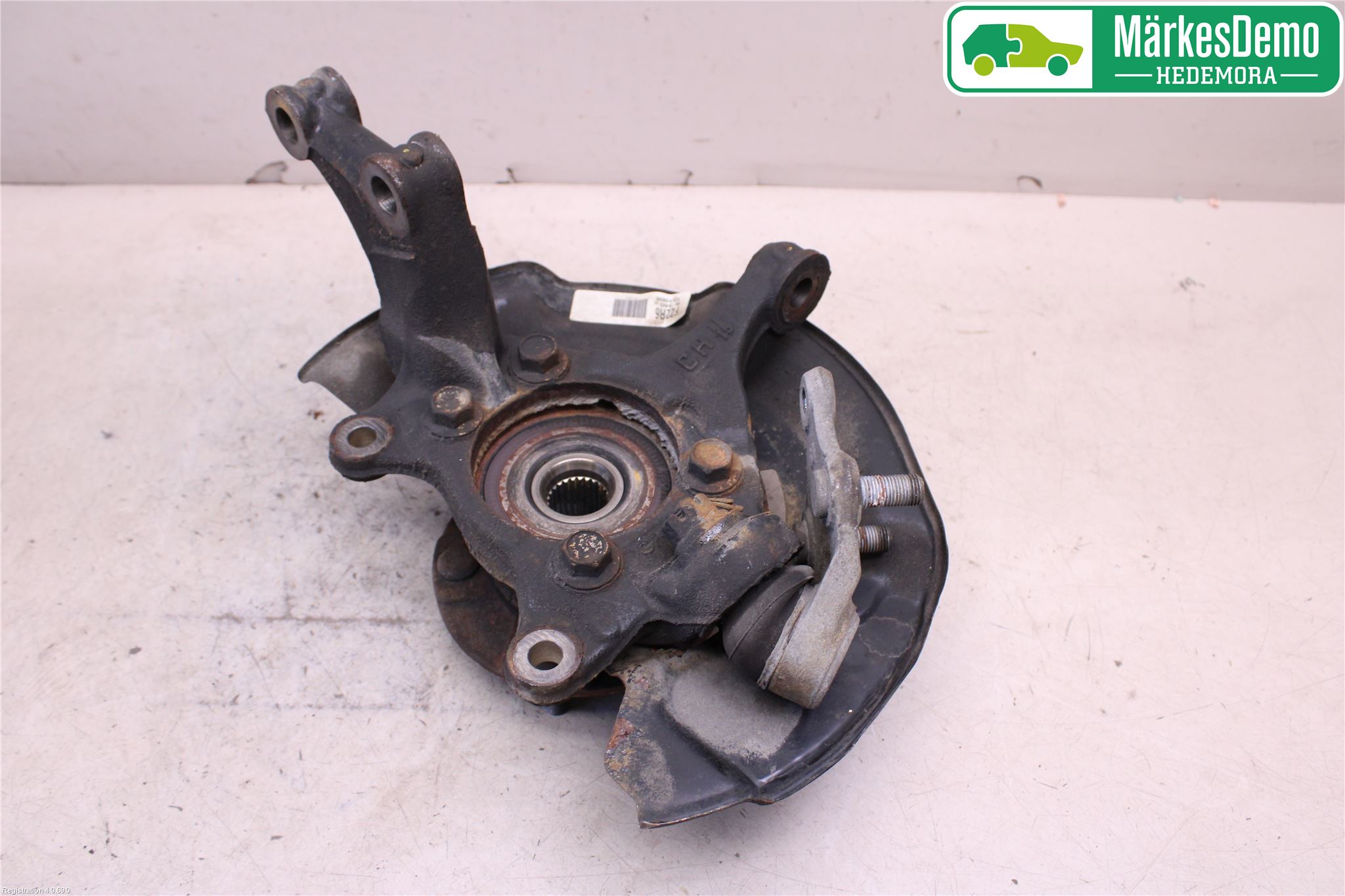 Toyota AVENSIS 16-18 Styrspindel Lagerhus Hö