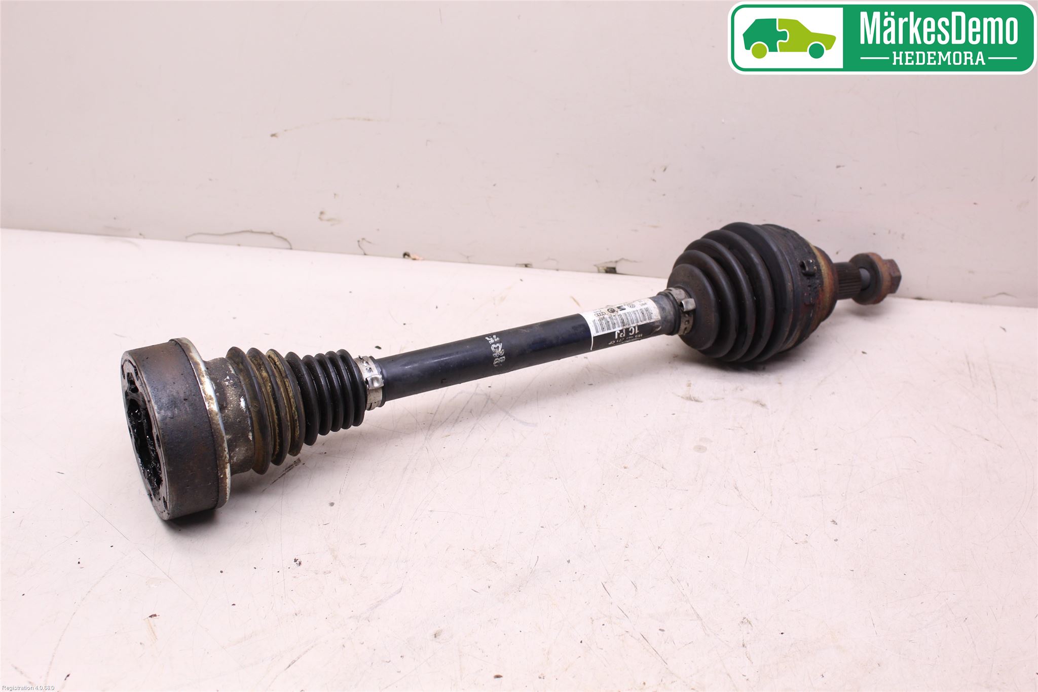 Volkswagen VW GOLF PLUS/CROSS GOLF 04-14 Drivaxel Fram Vänster