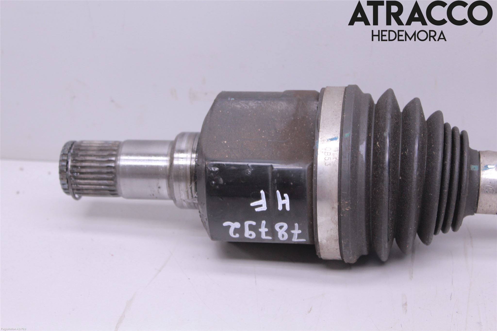 Hyundai i40 16-18 Drivaxel Fram Höger