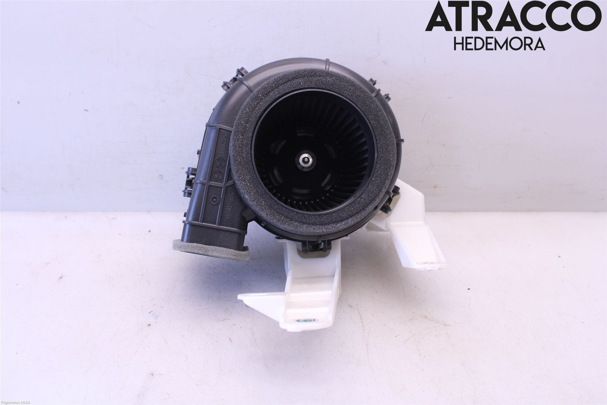 Toyota YARIS XP21 20- Kylfläkt El