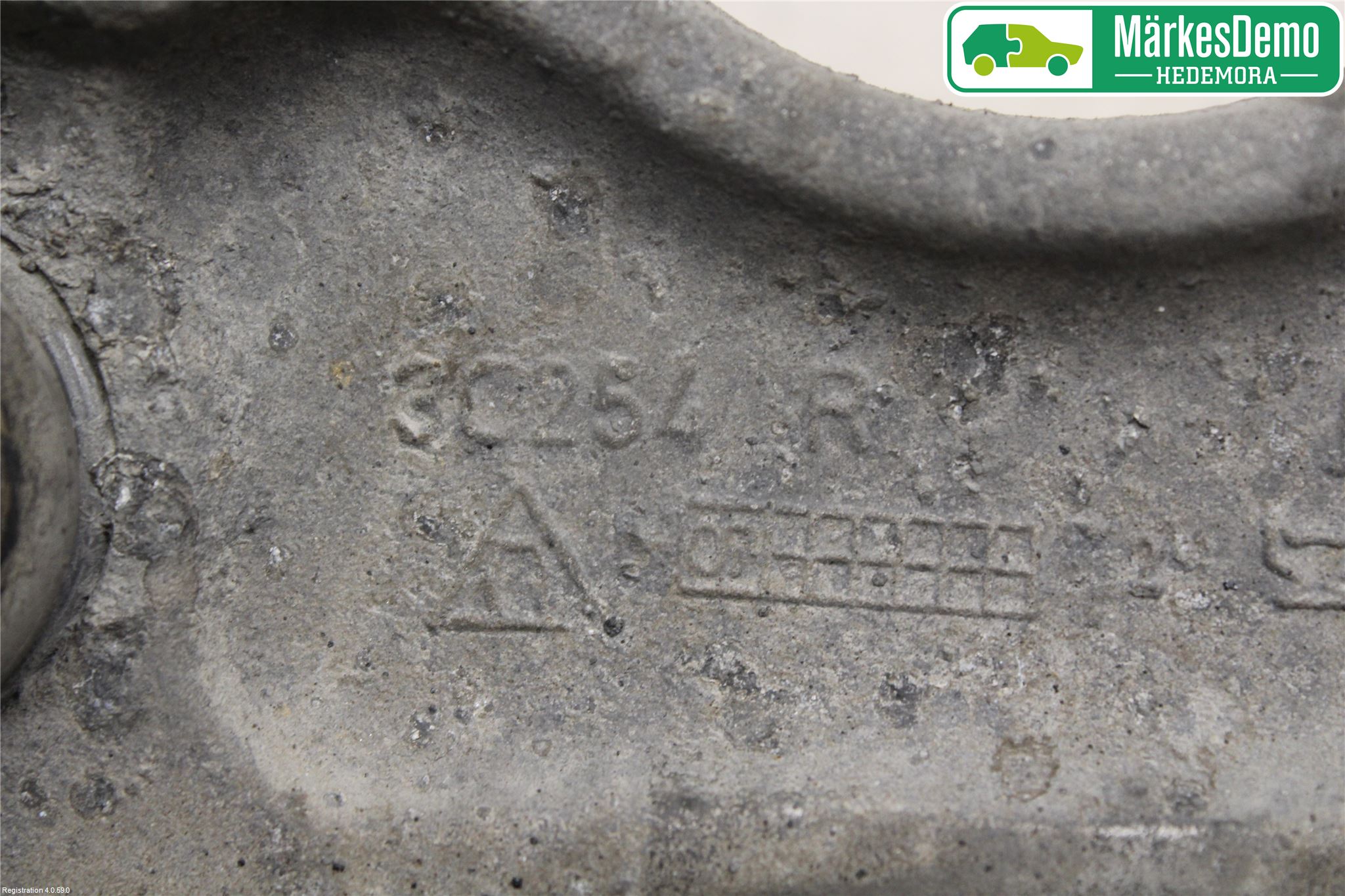 Jaguar XF 08-15 Bärarm Fram Undre Hö