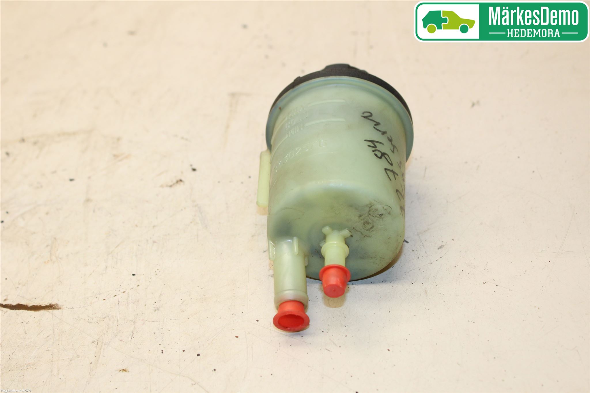 Volvo V60 11-13 Styrservooljebehållare