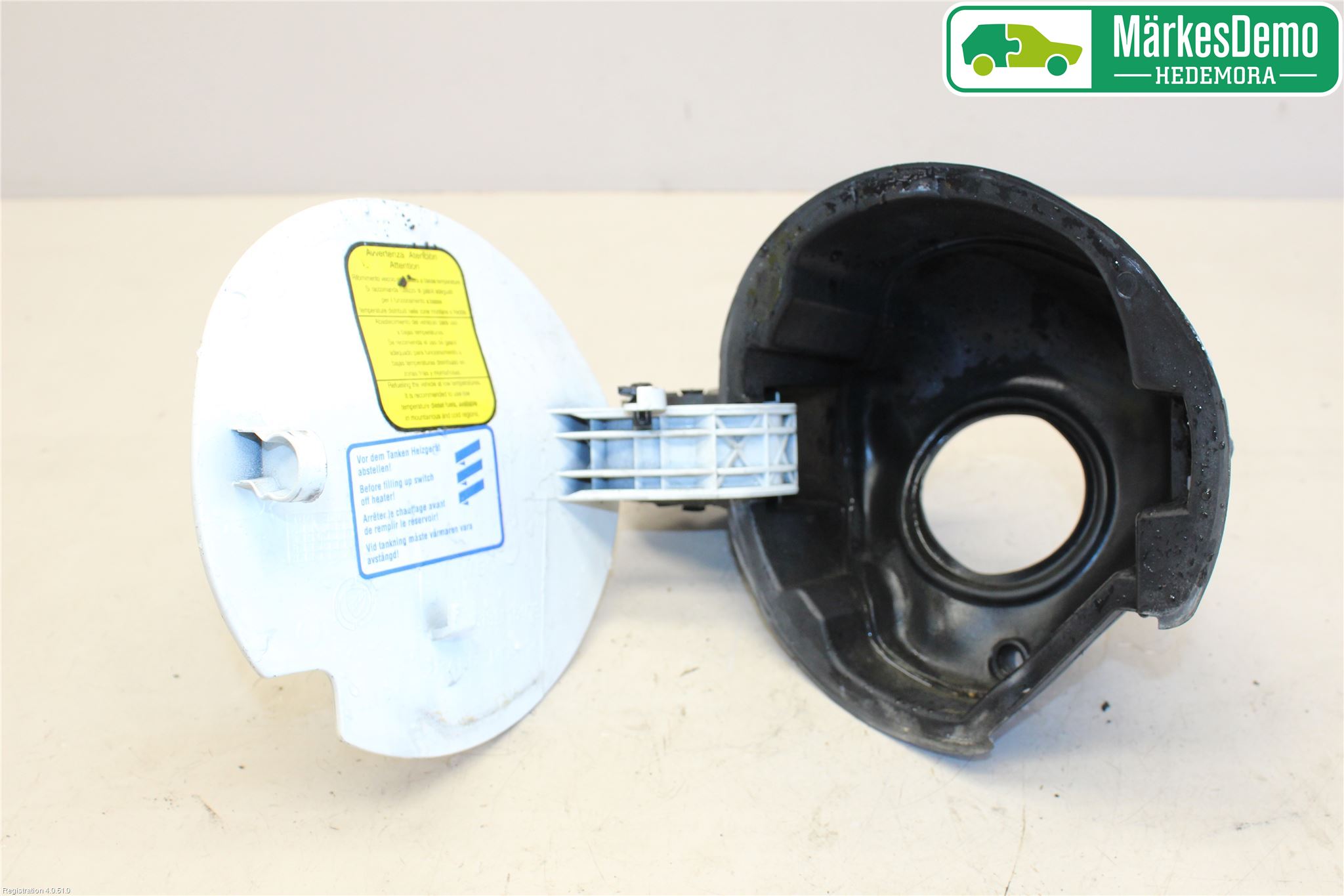Opel COMBO D 12-18 Tanklucka