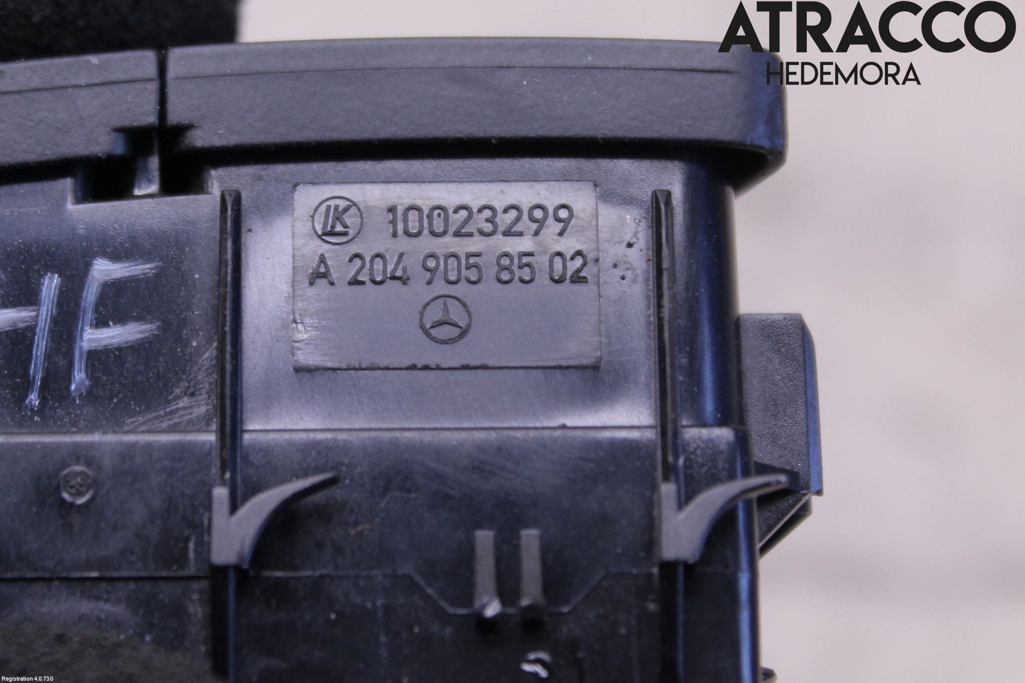 Mercedes-Benz MB C-KLASS (W204) 07-15 Strömställare Centrallås